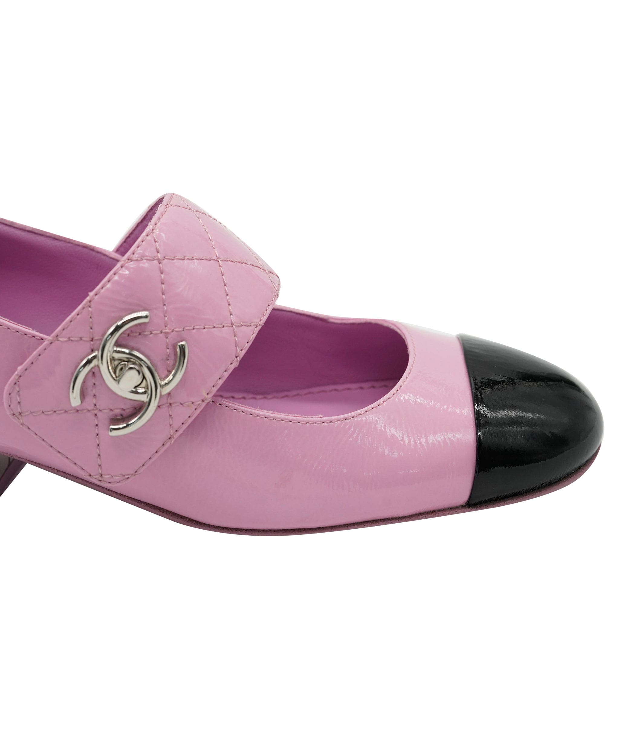 Chanel Chanel Pink Patent CC Turnlock Ballerina Heels 35  ALC2658