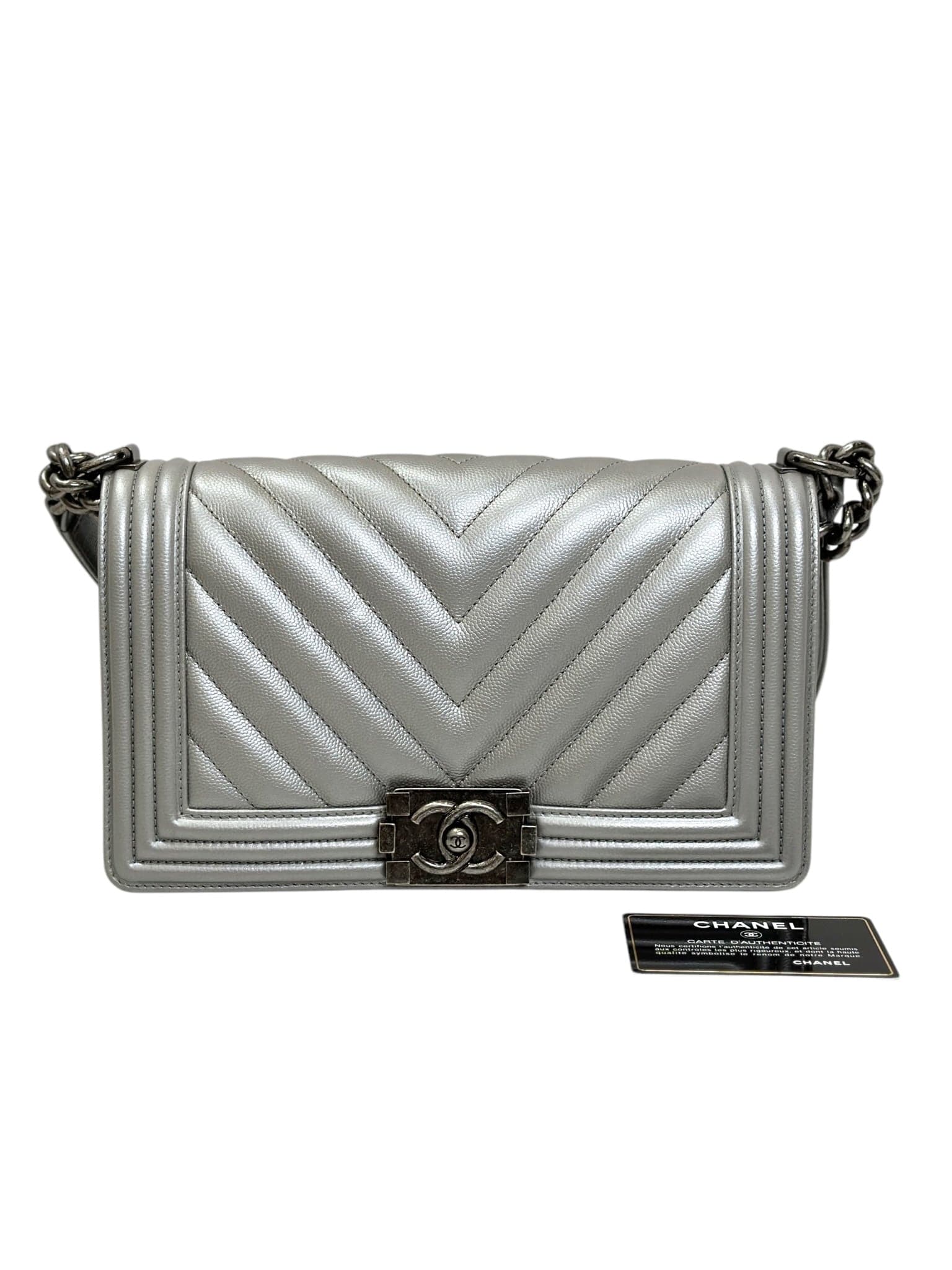 Chanel CHANEL MEDIUM BOY IN SILVER CAVIAR 122419A03