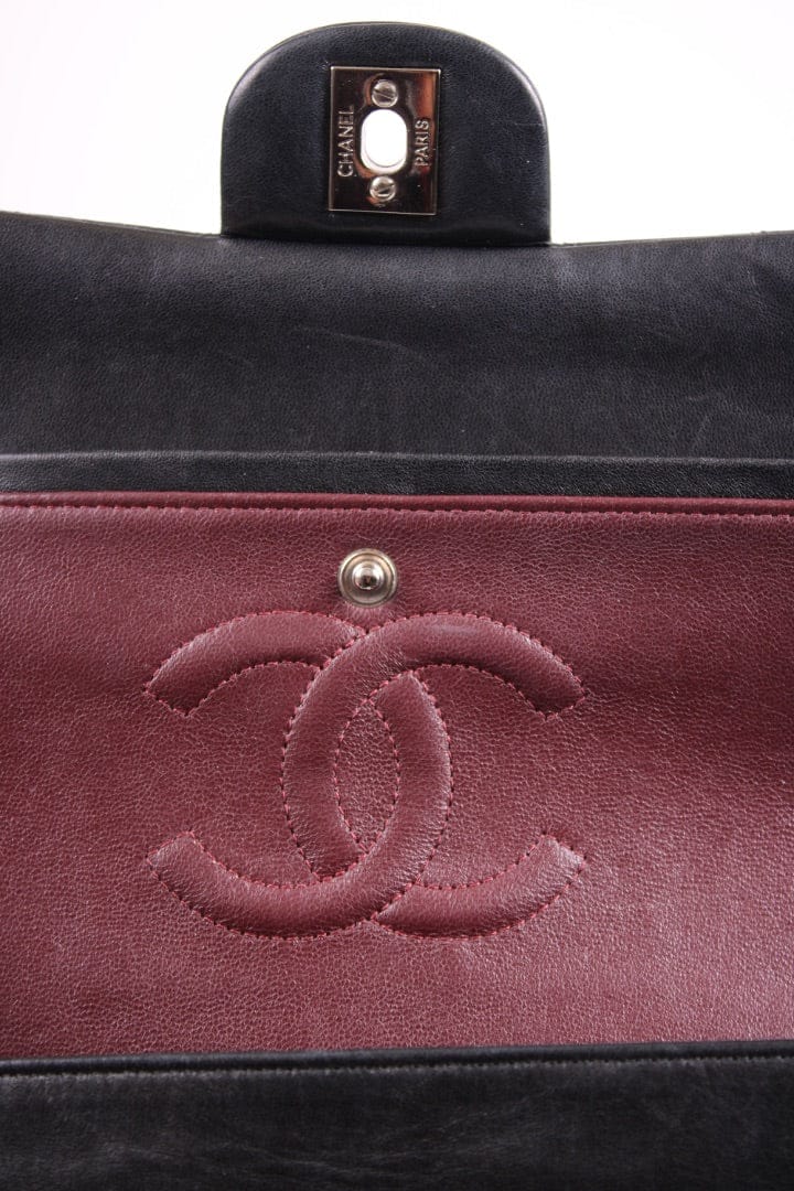 Chanel Chanel Medium Classic Double Flap Black Medium