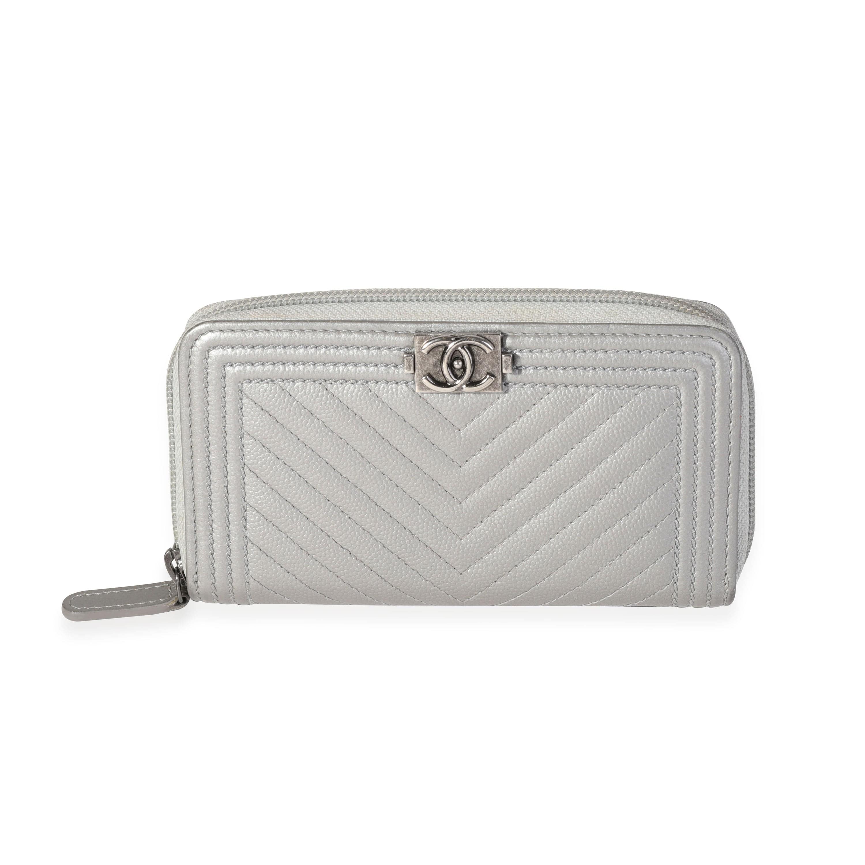 Chanel Silver Chevron Quilted Zip-Around Boy Wallet – LuxuryPromise