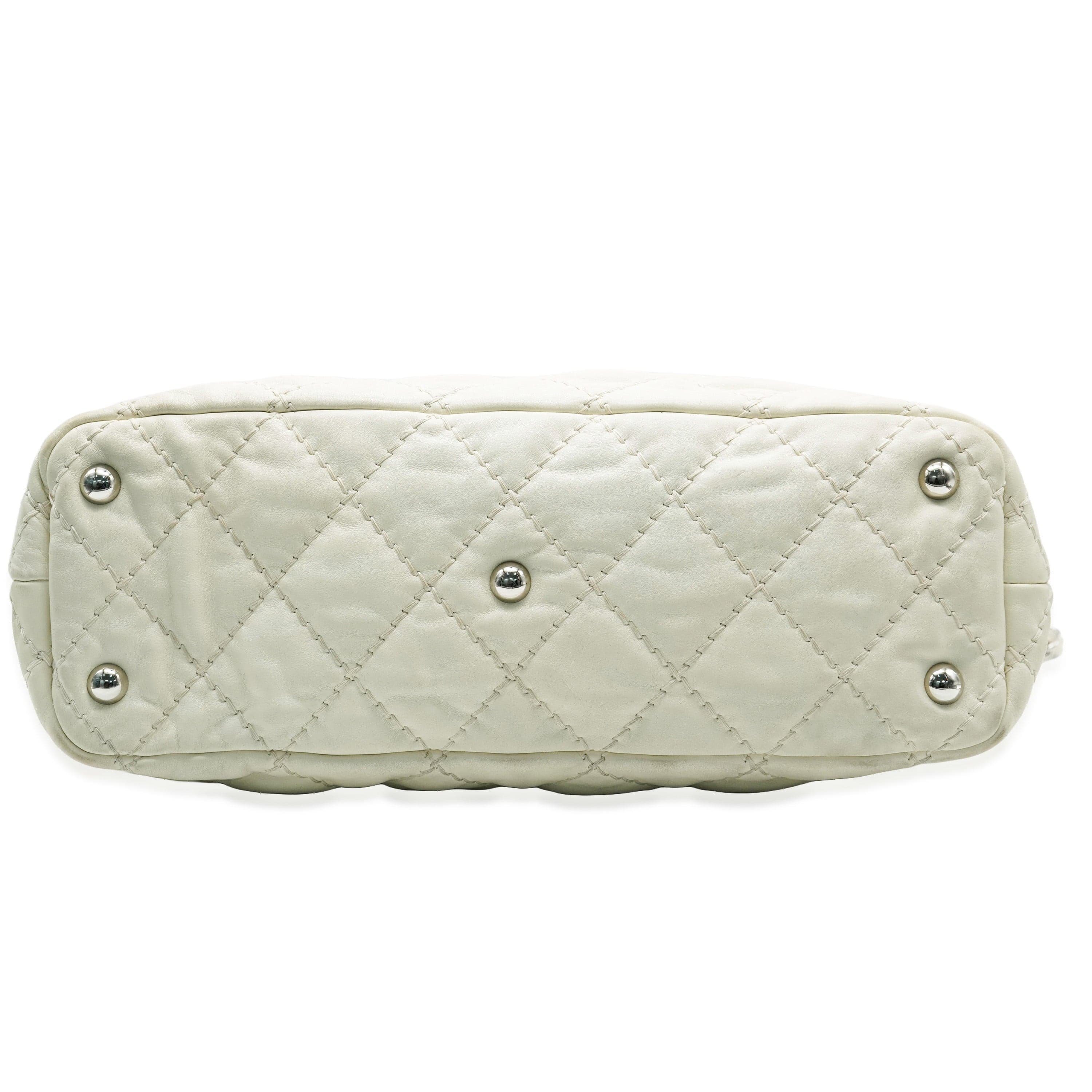 Chanel Chanel White Quilted Calfskin Ultimate Stitch Hobo
