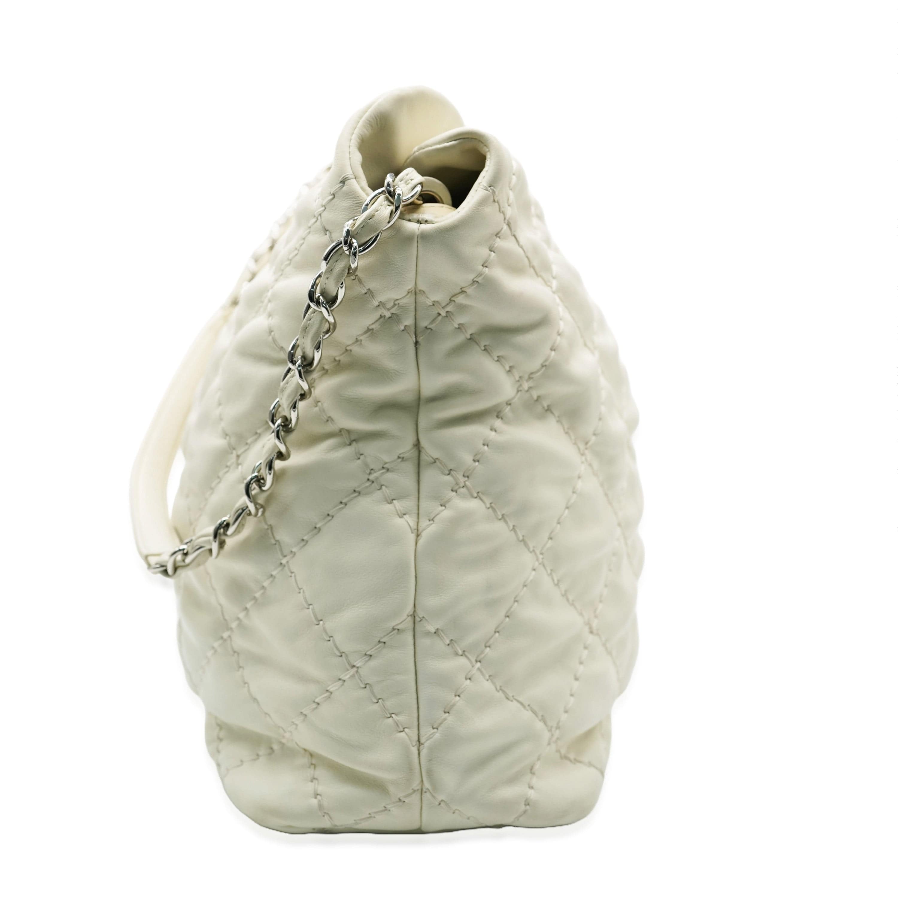 Chanel Chanel White Quilted Calfskin Ultimate Stitch Hobo