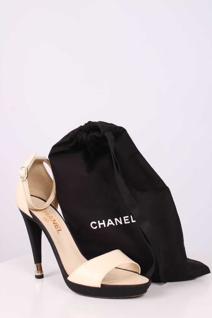 Chanel Chanel Ankle Strap Heels Cream/ Black 39.5