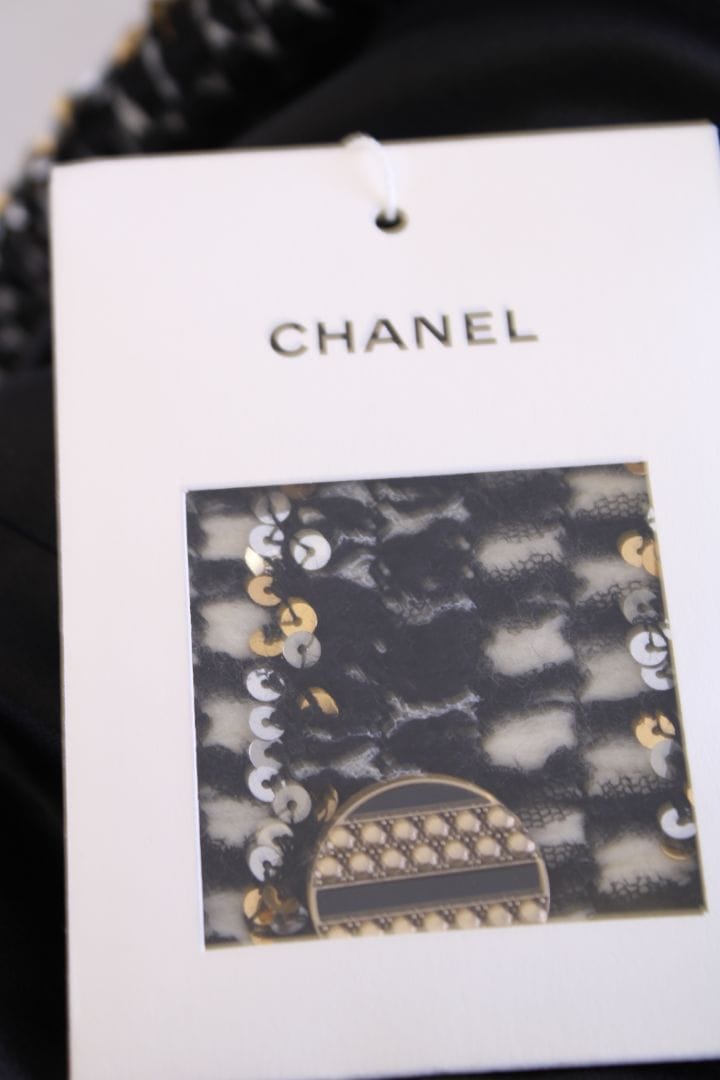 Chanel Chanel Runway Tweed Jacket Black 38