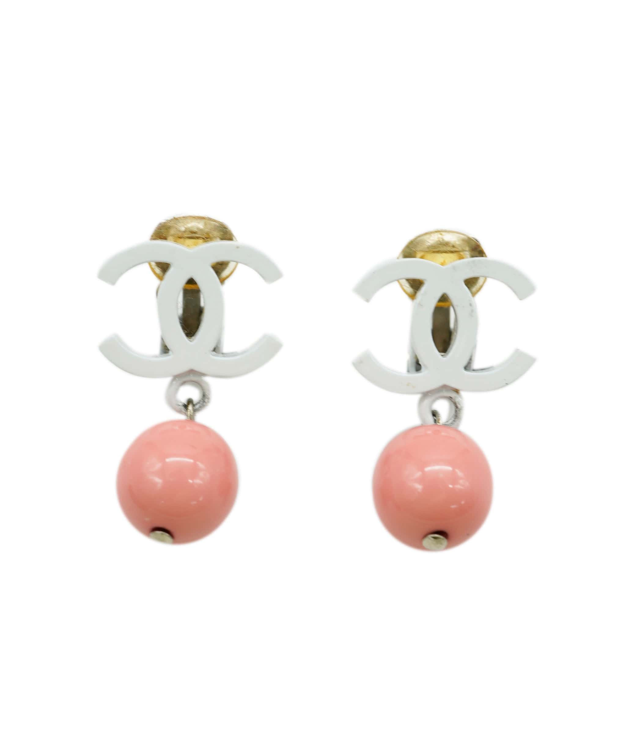 Chanel CHANEL 04C Pink & White CC Drop Clip-On Earrings DBXS2114