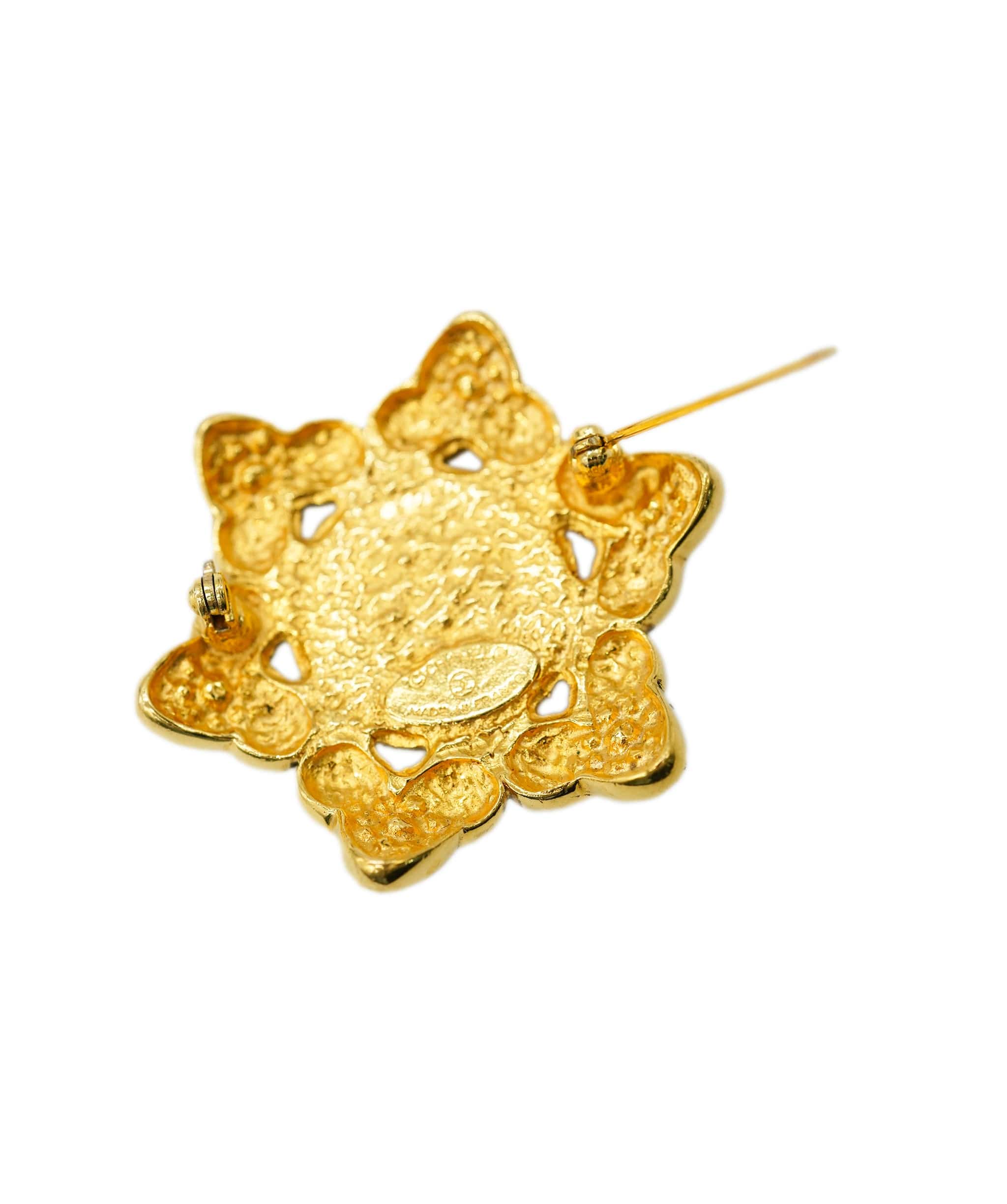 Chanel CHANEL BROOCH PEARL FLOWER ACCESORY 90271848	
 DBXS3617