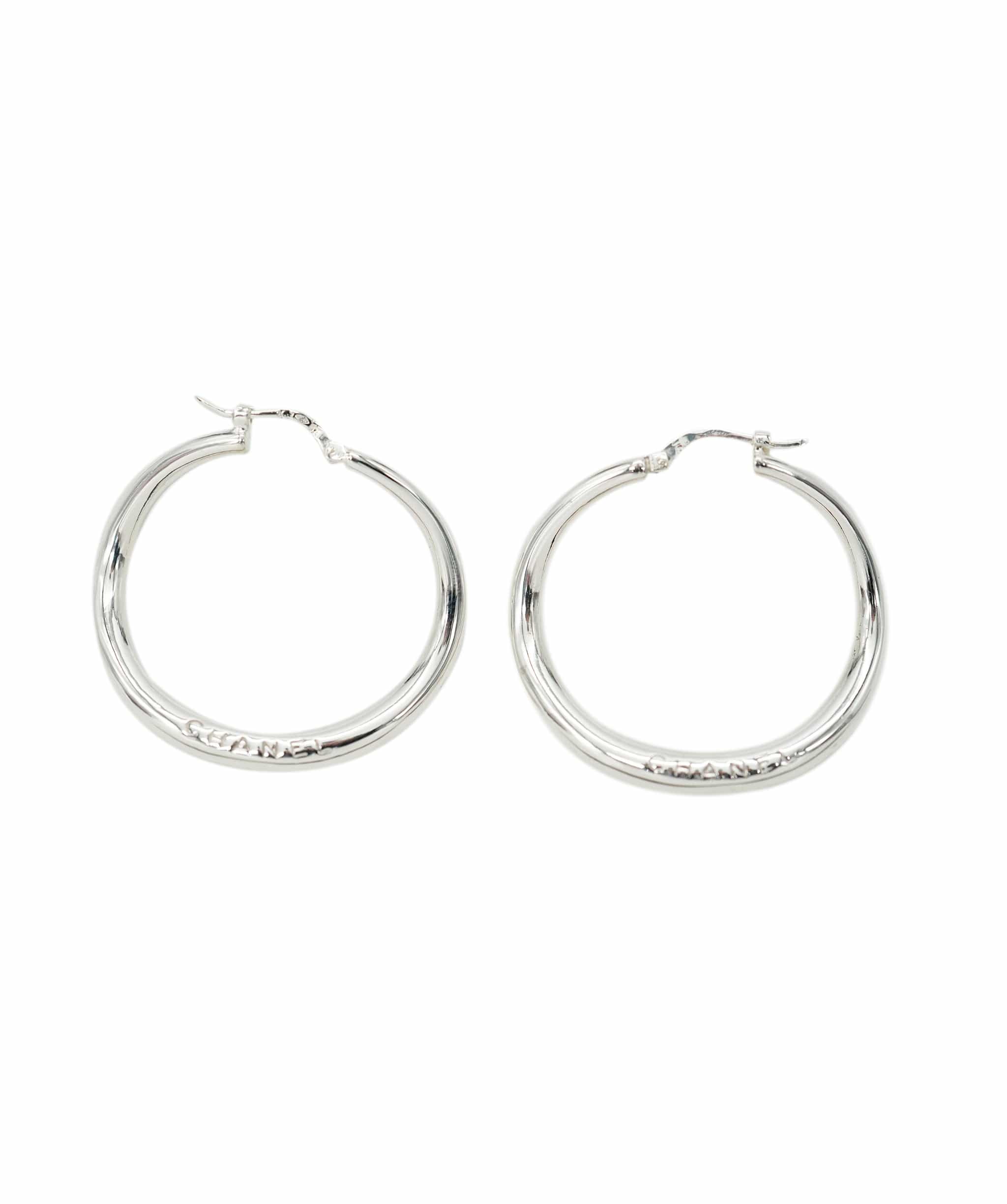 CHANEL CHANEL STERLING SILVER HOOP EARRINGS  OP3769