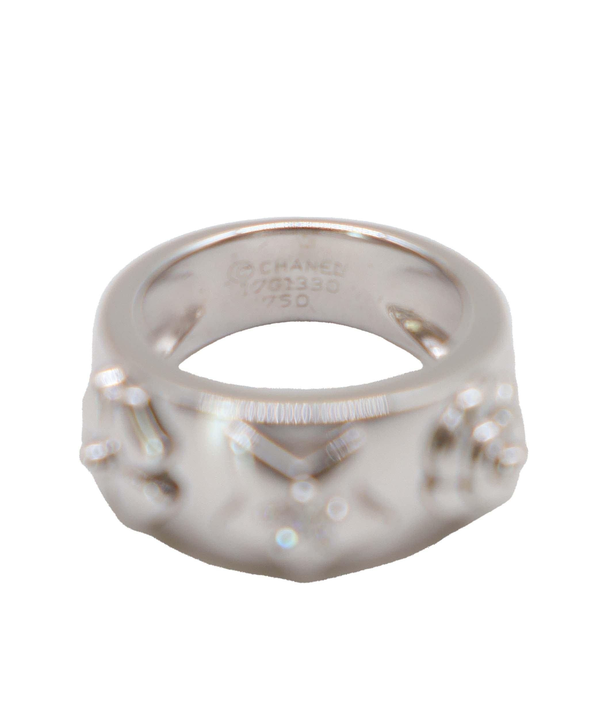 Chanel CHANEL Three Symbols Ring Size 11 Diamond K18 WG White Gold 750 Ring Three Symbols Ring Chanel  DXBS4058