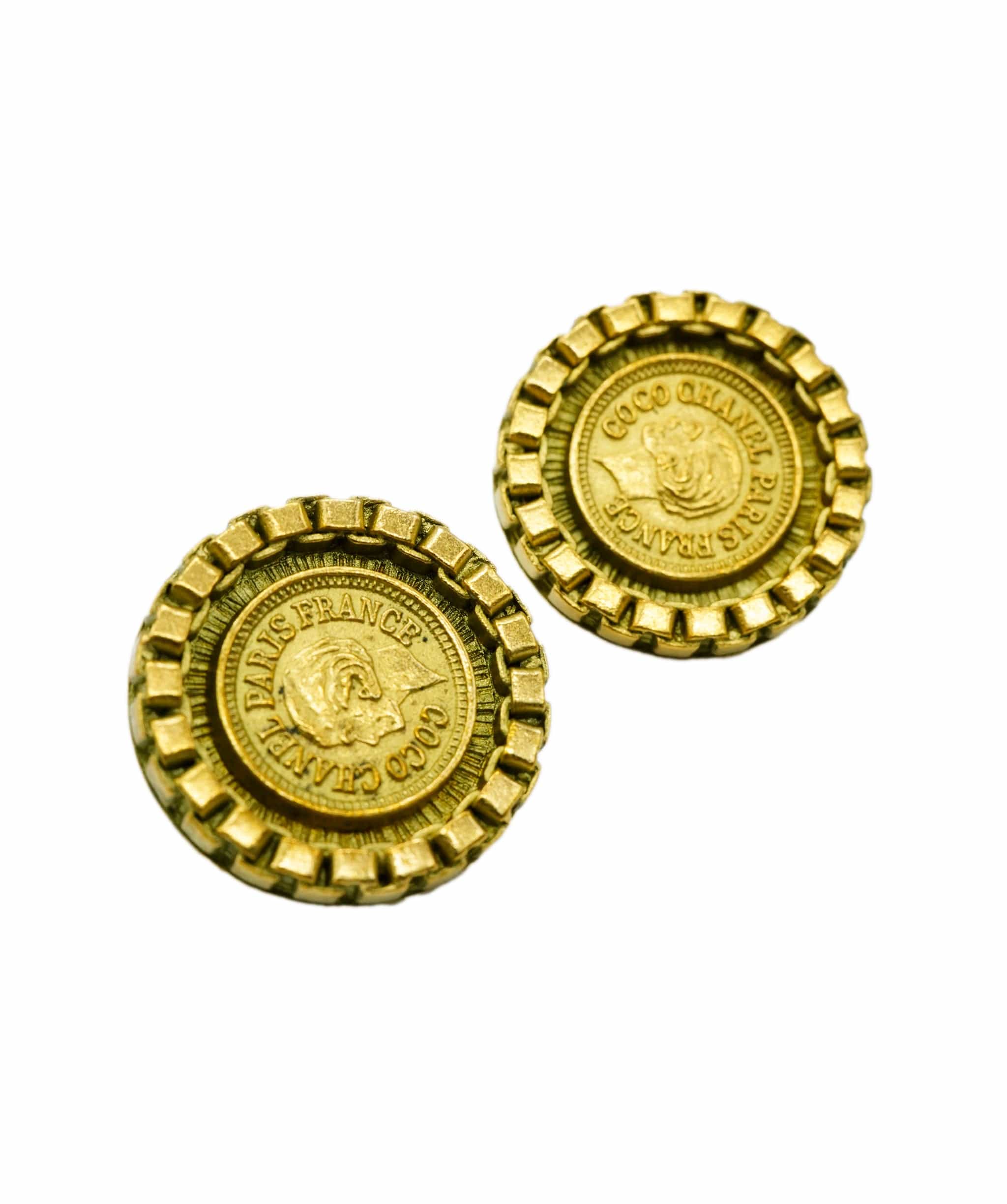 Chanel Chanel Vintage Clip on Earrings  ALC2264