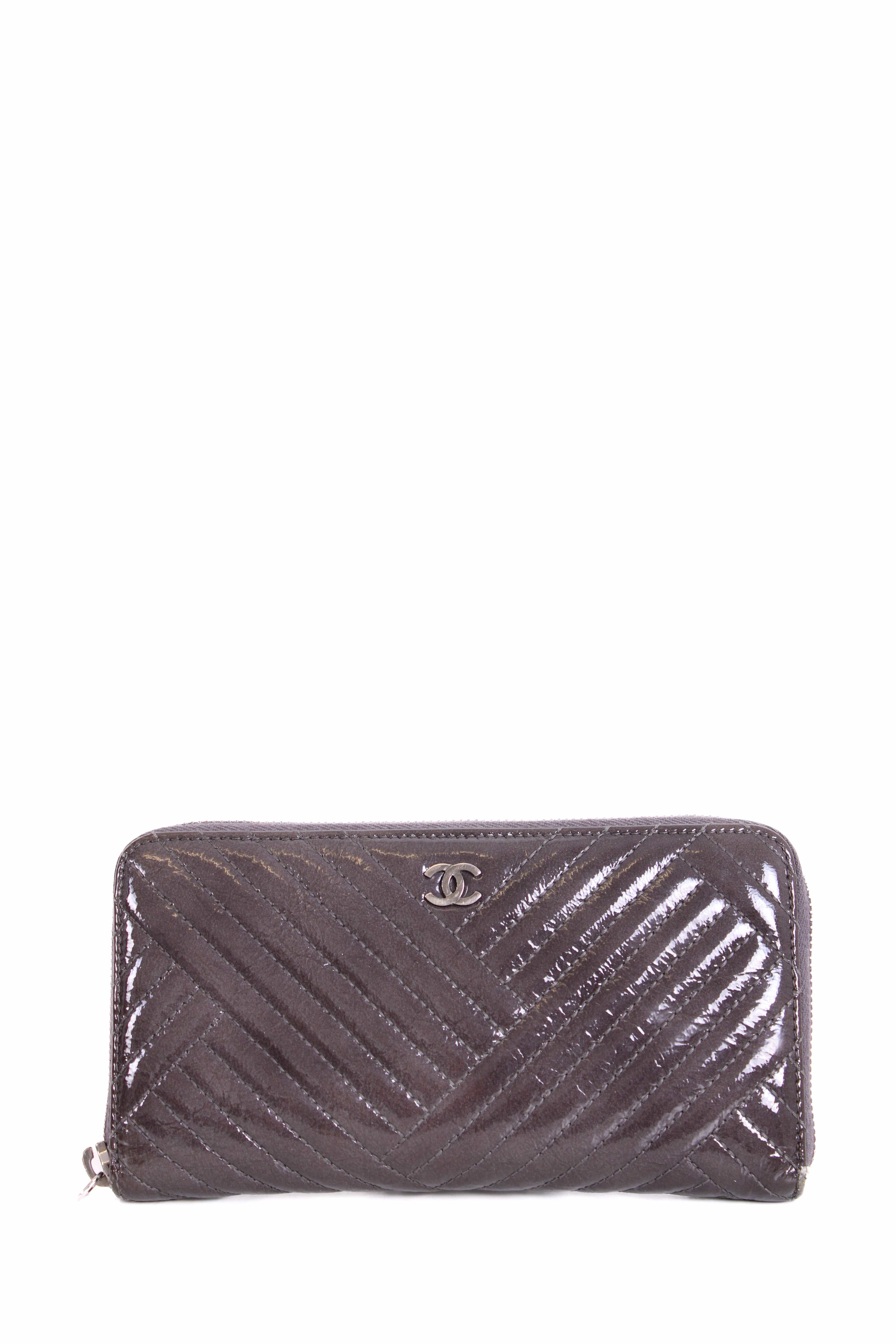 Chanel Chanel Patent Leather Quilted Purse Grey N