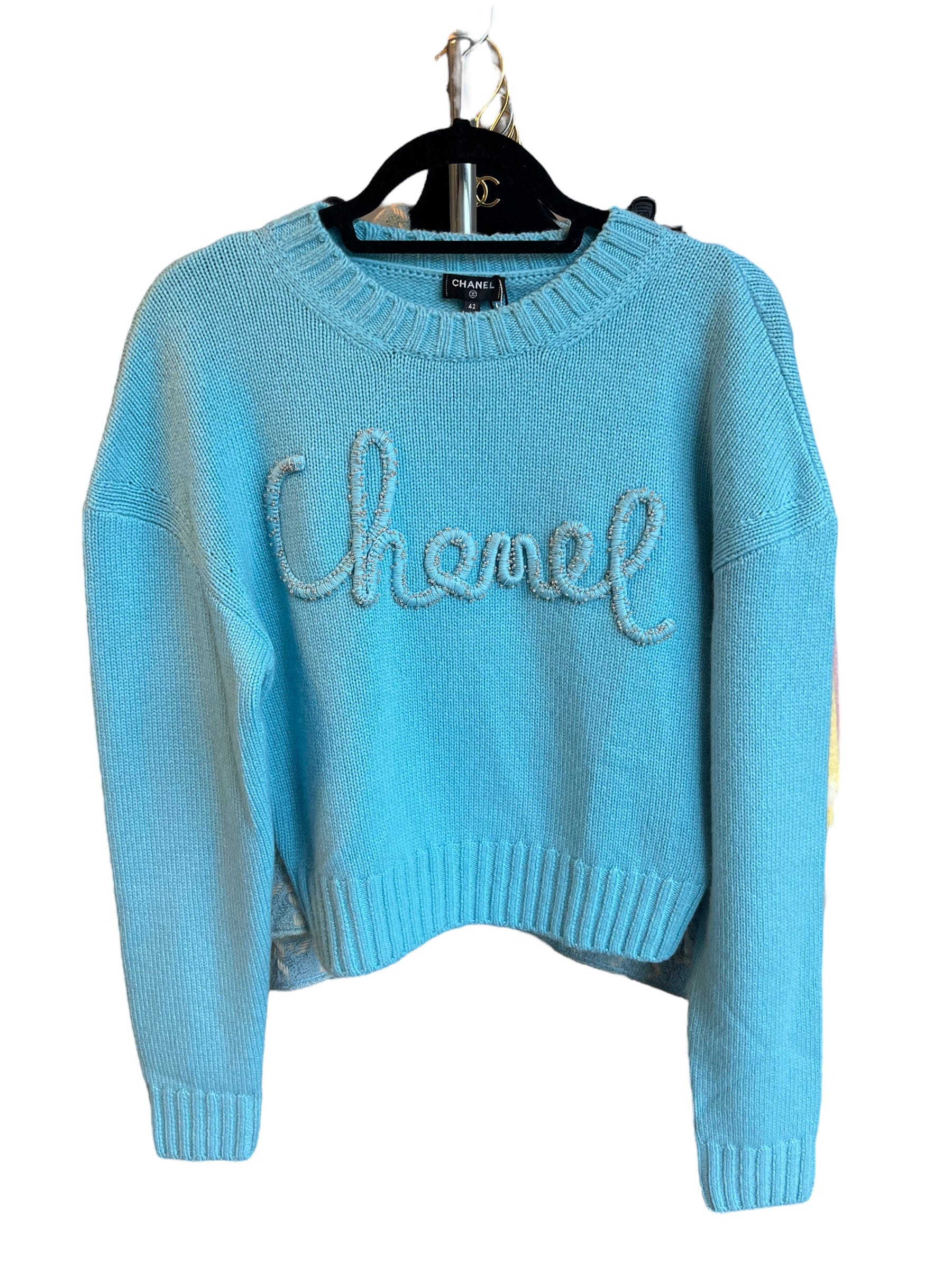 Chanel Chanel 2020 Cashmere Blue Sweater "CHANEL" script logo DXBK0036