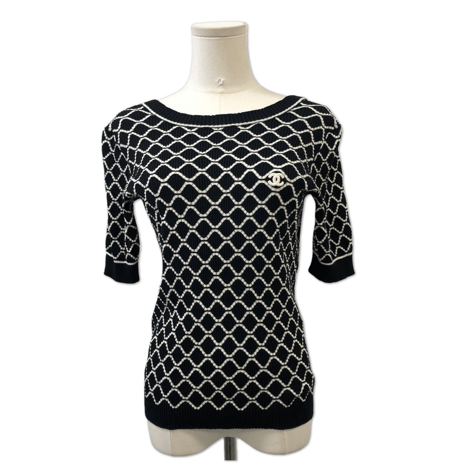 Chanel Chanel Black and White Patterned Knit Top size 38 FQ0357356176