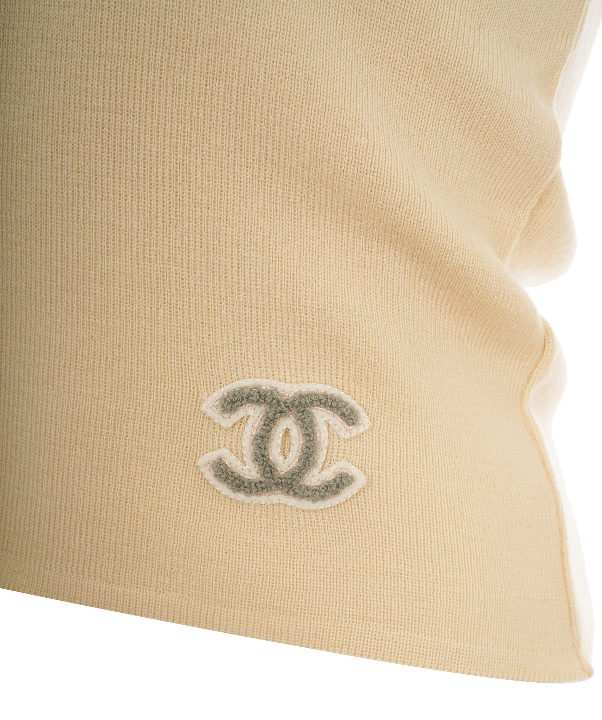 Chanel Chanel CC Sweater Cream Gray  DXBS0155