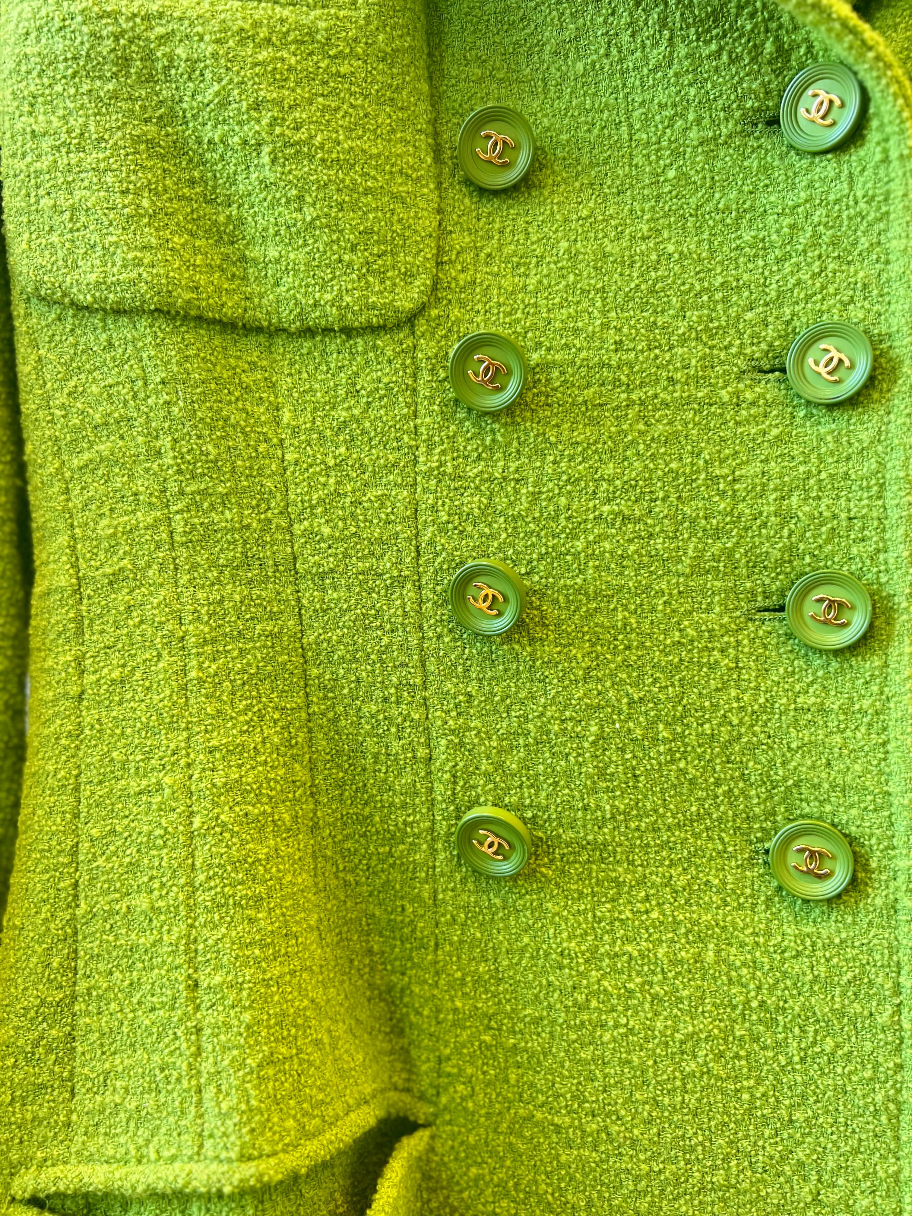 Chanel Chanel Green 90s Tweed Boucle Jacket UKL1374
