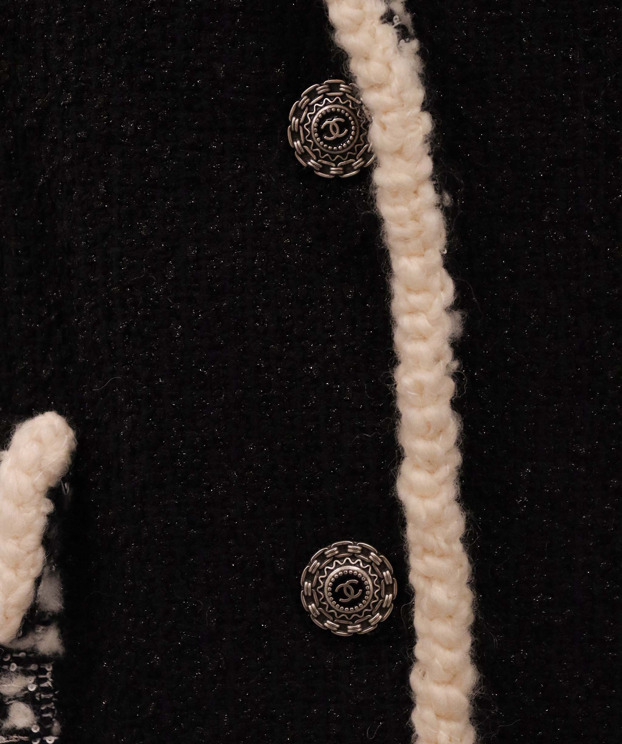 Chanel Chanel Jacket WW42432 DXBS2668