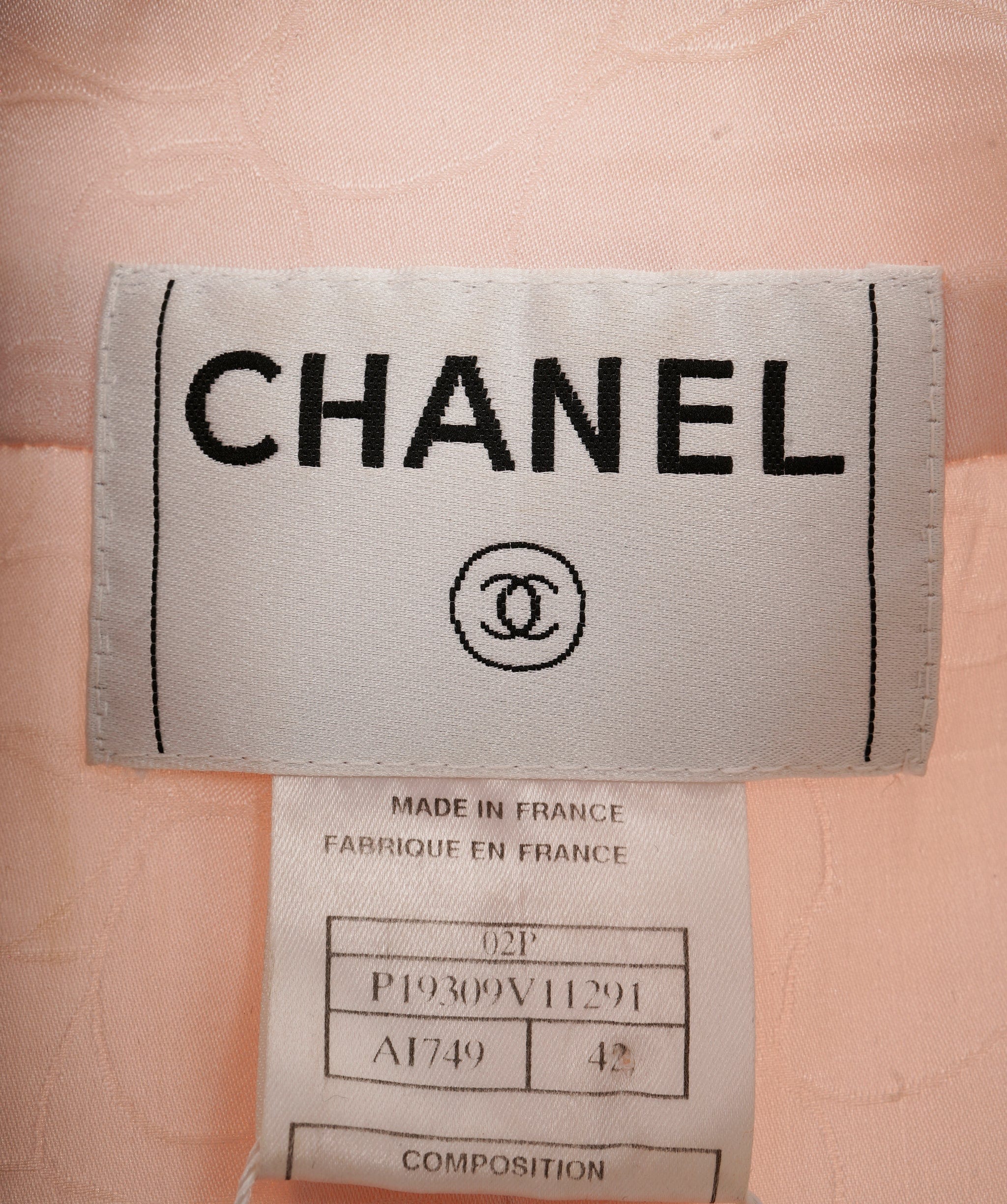Chanel Chanel Pink Tweed Pearl Blazer ALC1305