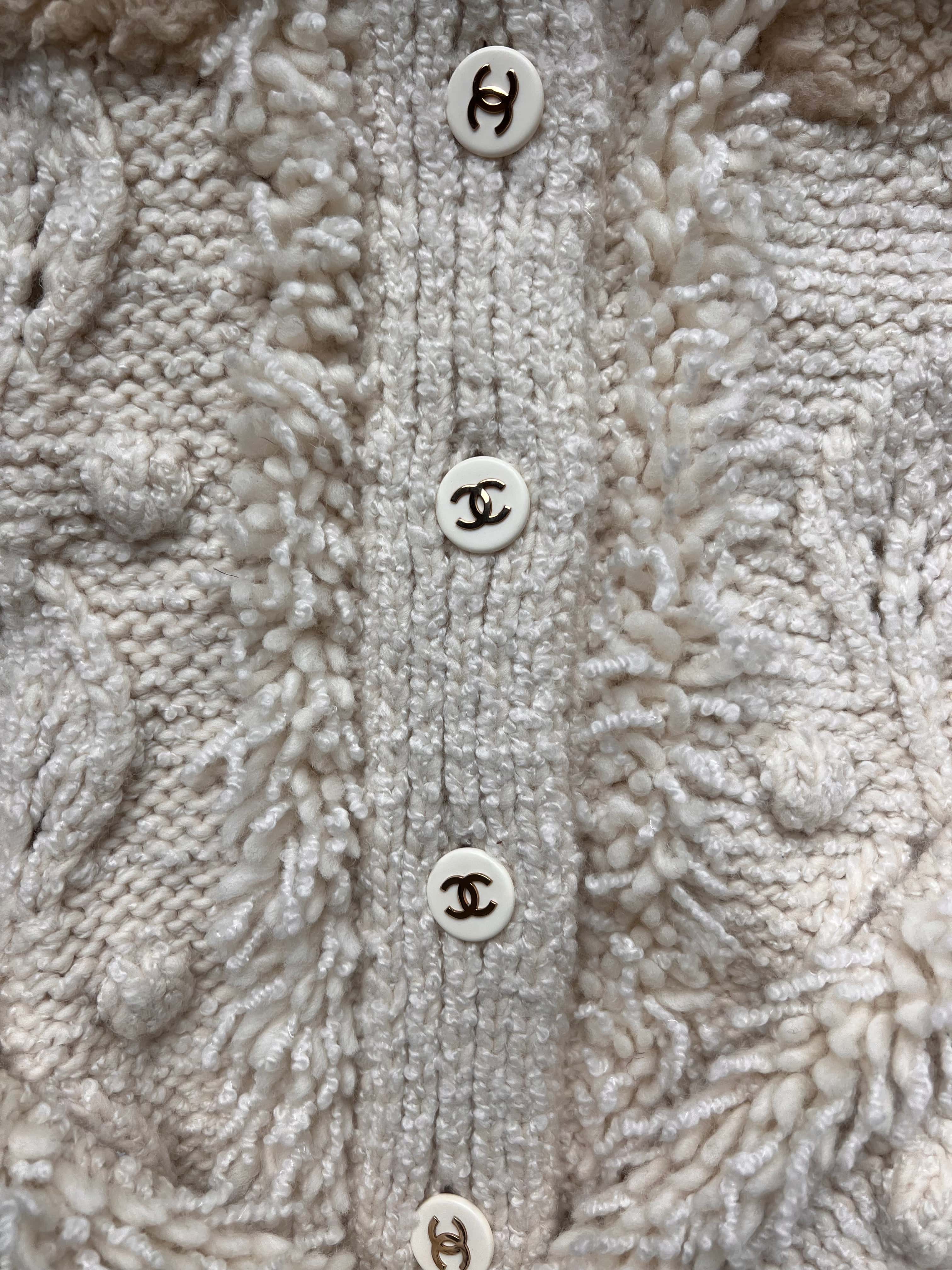 Chanel Chanel Teddy Shearling Cardigan Coco Neige Sz 44 DXBK0111