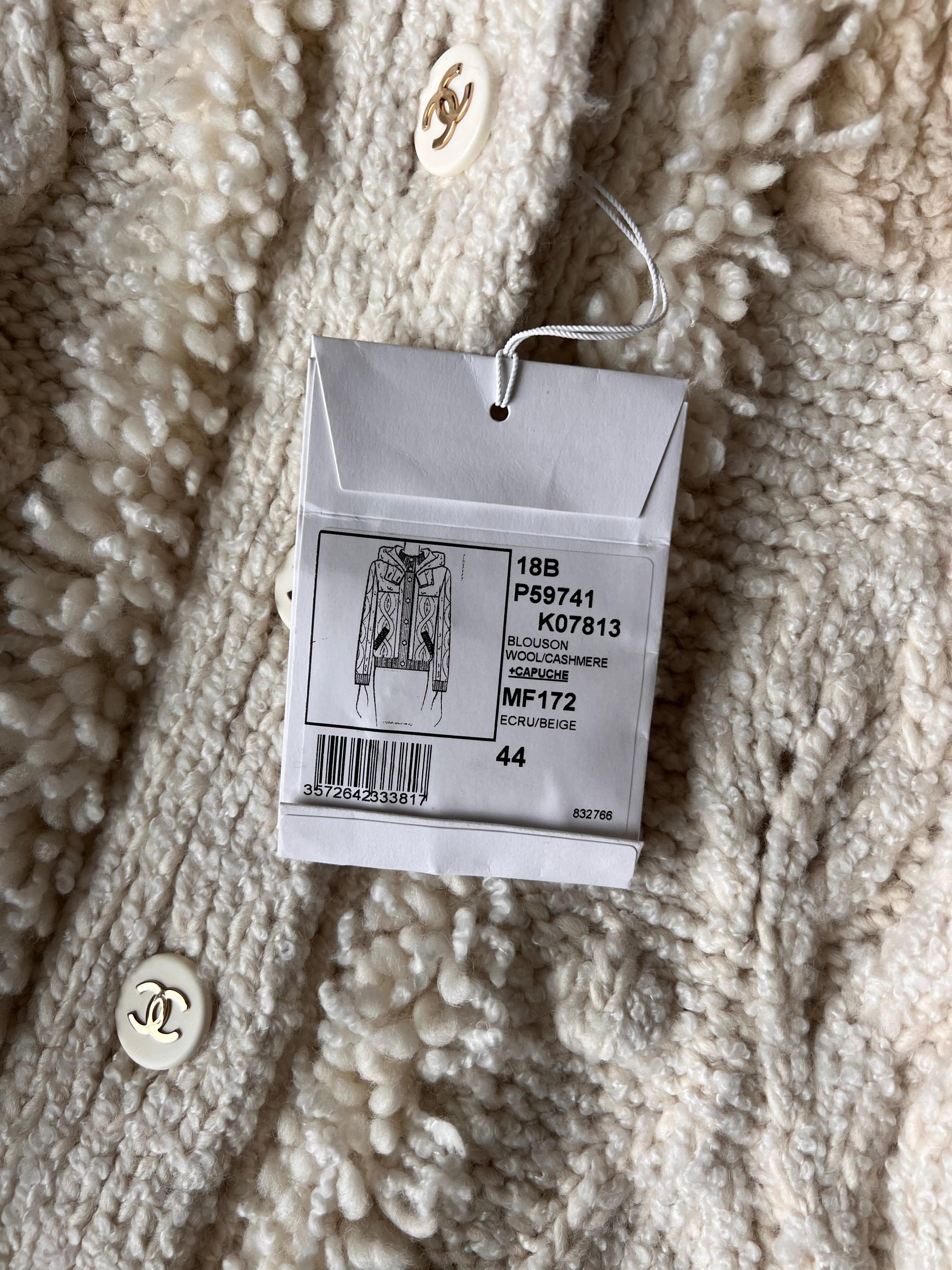 Chanel Chanel Teddy Shearling Cardigan Coco Neige Sz 44 DXBK0111