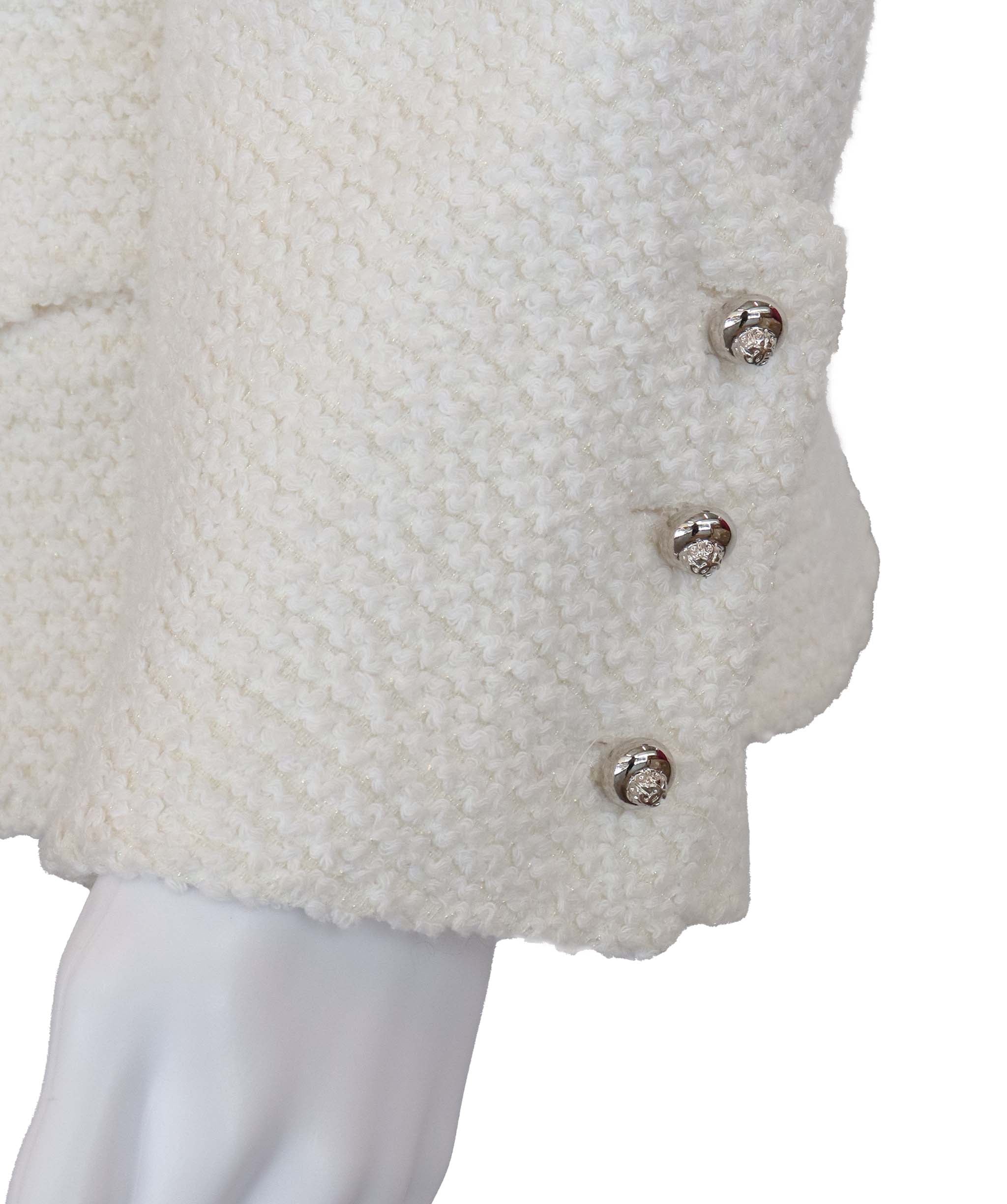 Chanel Chanel Tweed Chain Embellished CC Logo Button Jacket DXBK0205