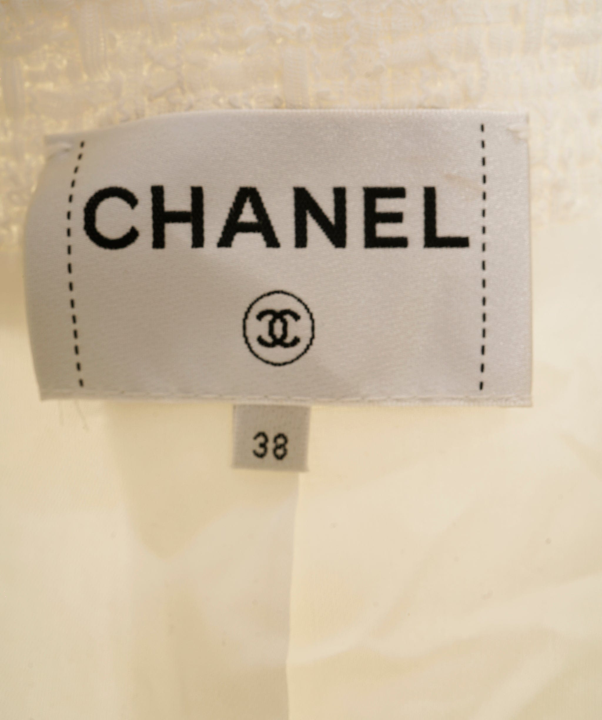Chanel Chanel White CC Tweed Blazer Collarless RRP £4500 ALC2968
