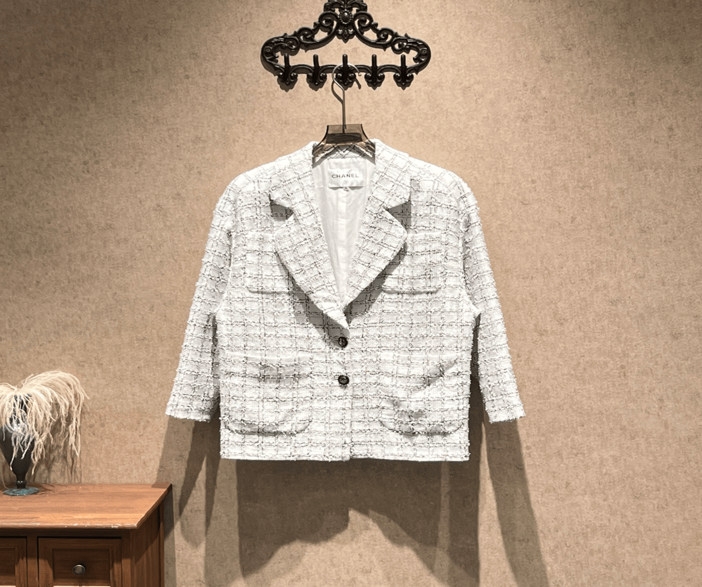 Chanel Chanel White Check Midi Blazer / Size 36 / Stored / 42609 SGC42609