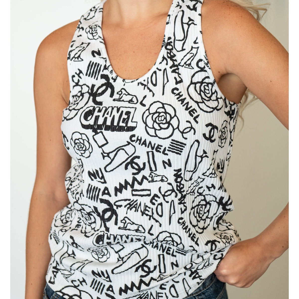 Chanel White Logo 19A Ribbed Tank Top - DXBS0475 – Luxury Promise
