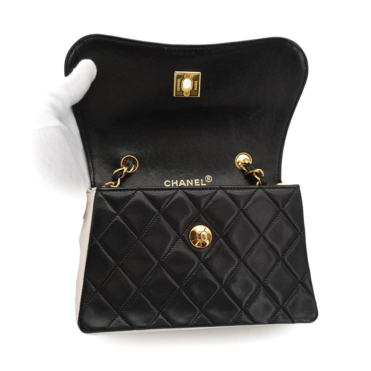 CHANEL VINTAGE CHANEL MATELASSE CHAIN SHOULDER BAG BLACK WHITE LAMB SKIN GOLD HARDWARE 90326672