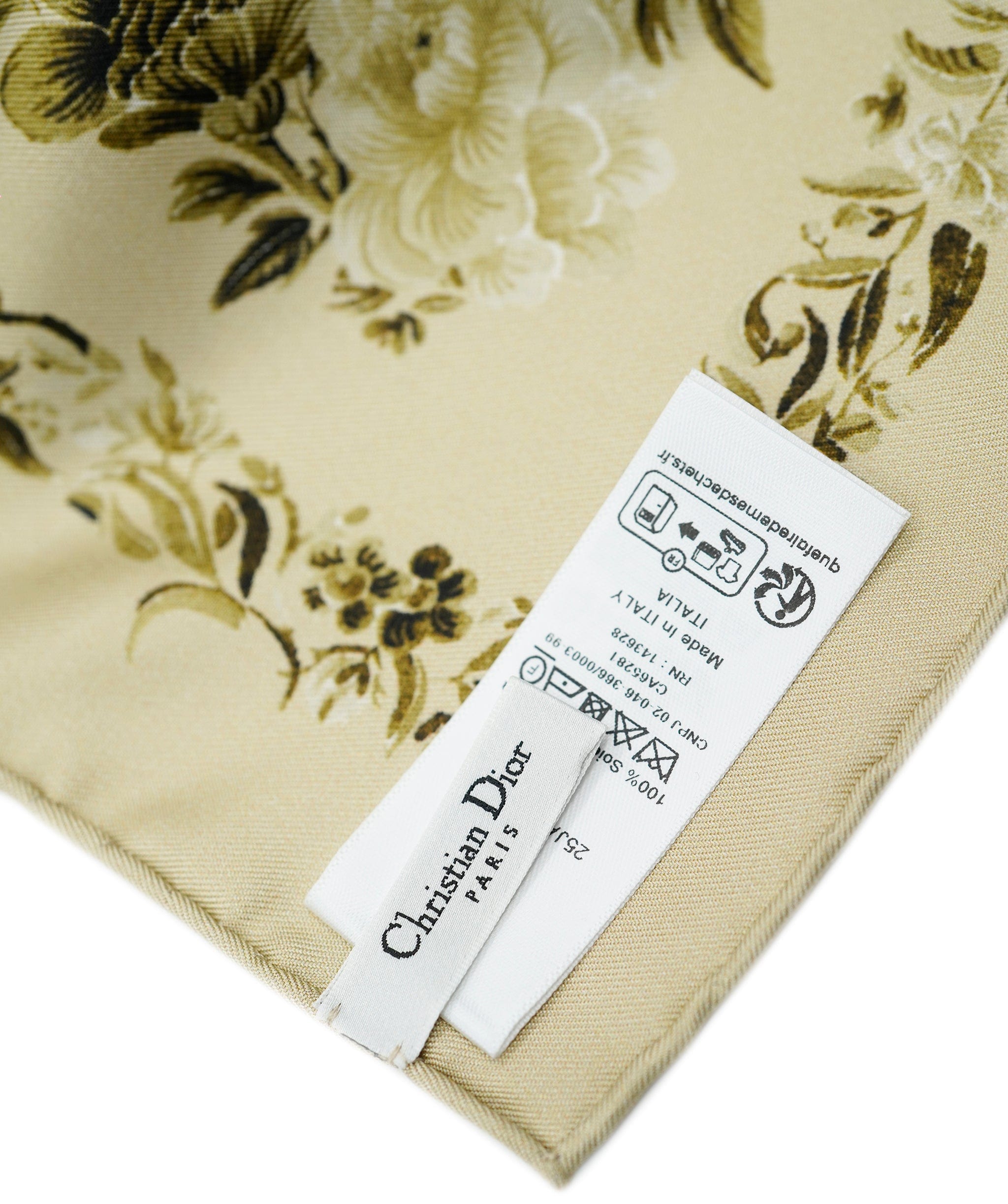 Christian Dior Dior beige jardin 90 x 90 cm scarf  AJL0216