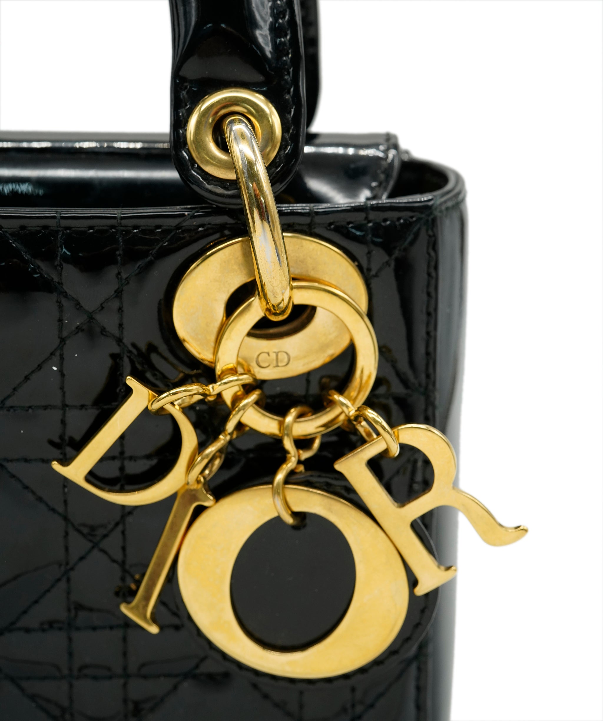 Christian Dior Lady Dior Patent Leather Bag with Strap ALC3552