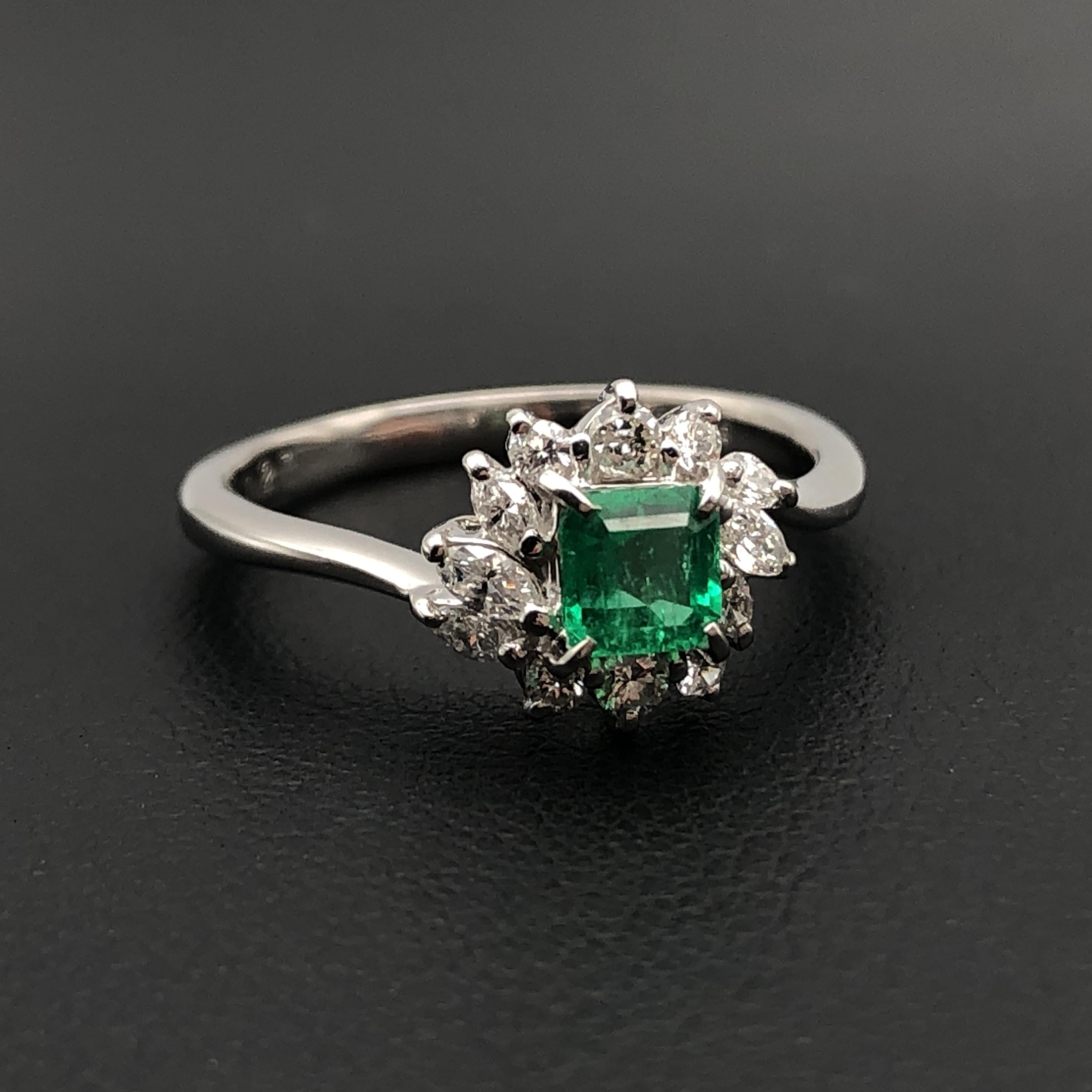 Custom Jewelry Custom Jewelry 1P Emerald & Diamond Ring, E(0.36ct), D(0.27ct), PT900, 3.4g, US Size 5.5 C355507