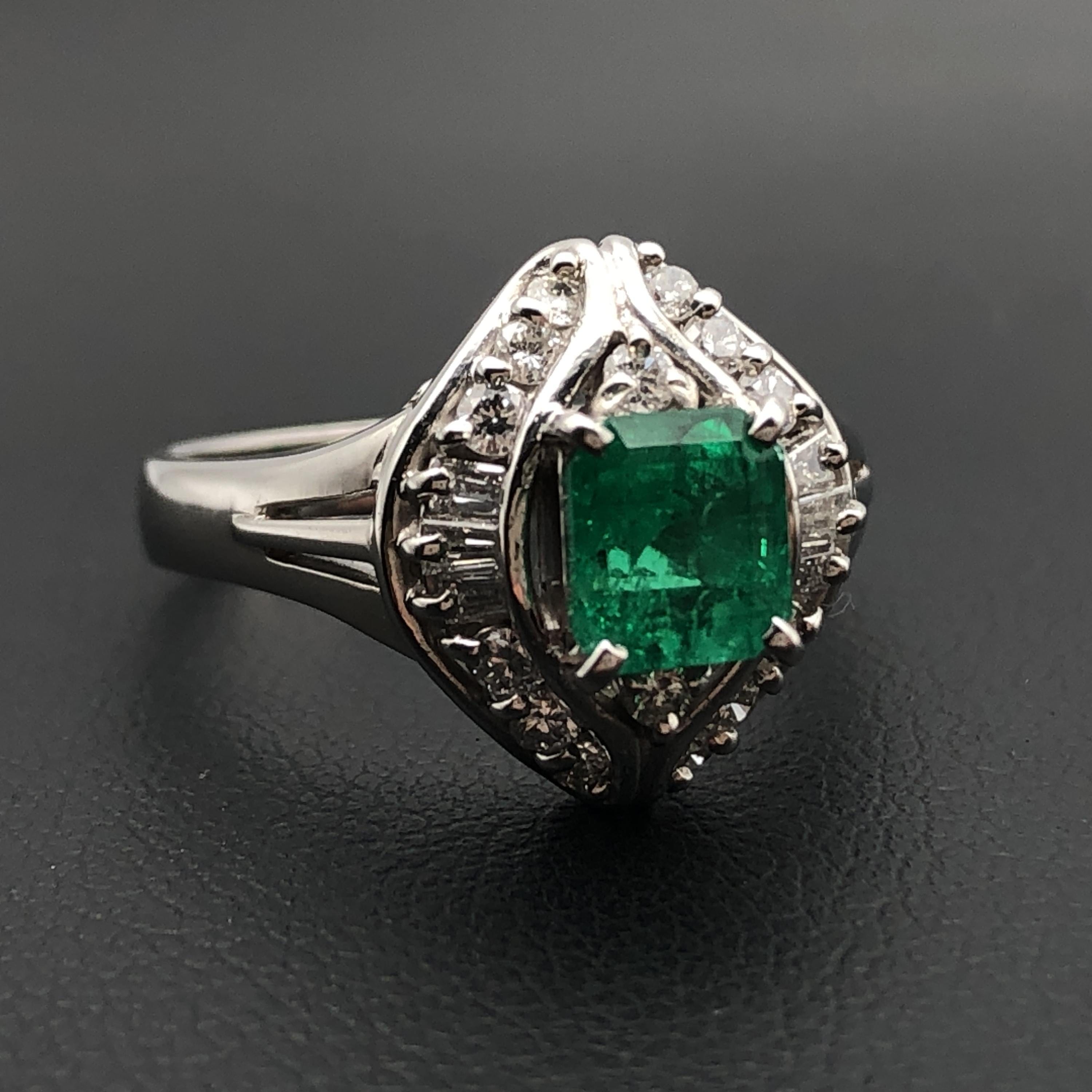 Custom Jewelry Custom Jewelry 1P Emerald & Diamond Ring, E(0.84ct), D(0.12ct/0.23ct), PT900, 6.4g, US Size 6 C355241