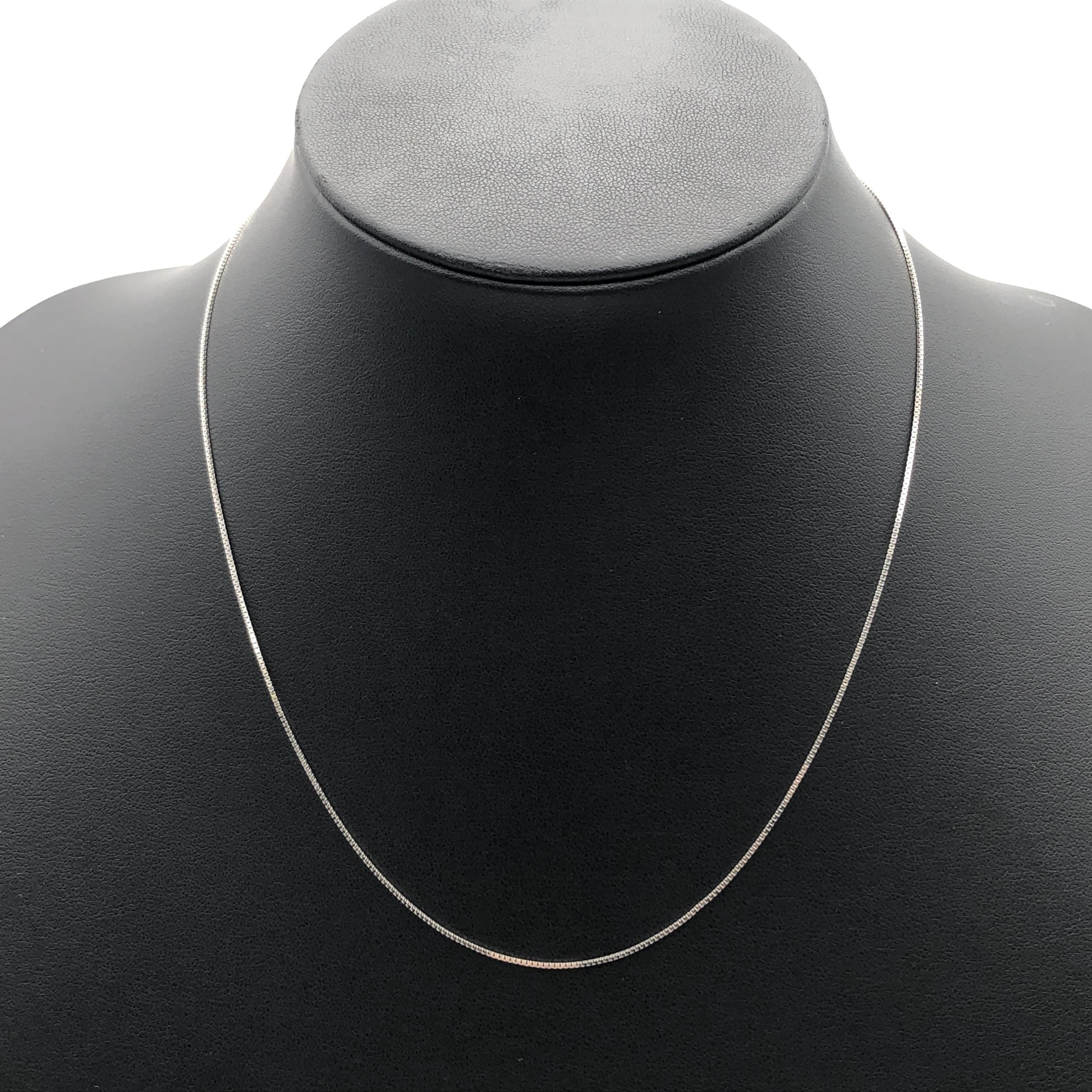 Custom Jewelry Custom Jewelry Box Chain Necklace, K18WG, 2.7g, 17inch C387002