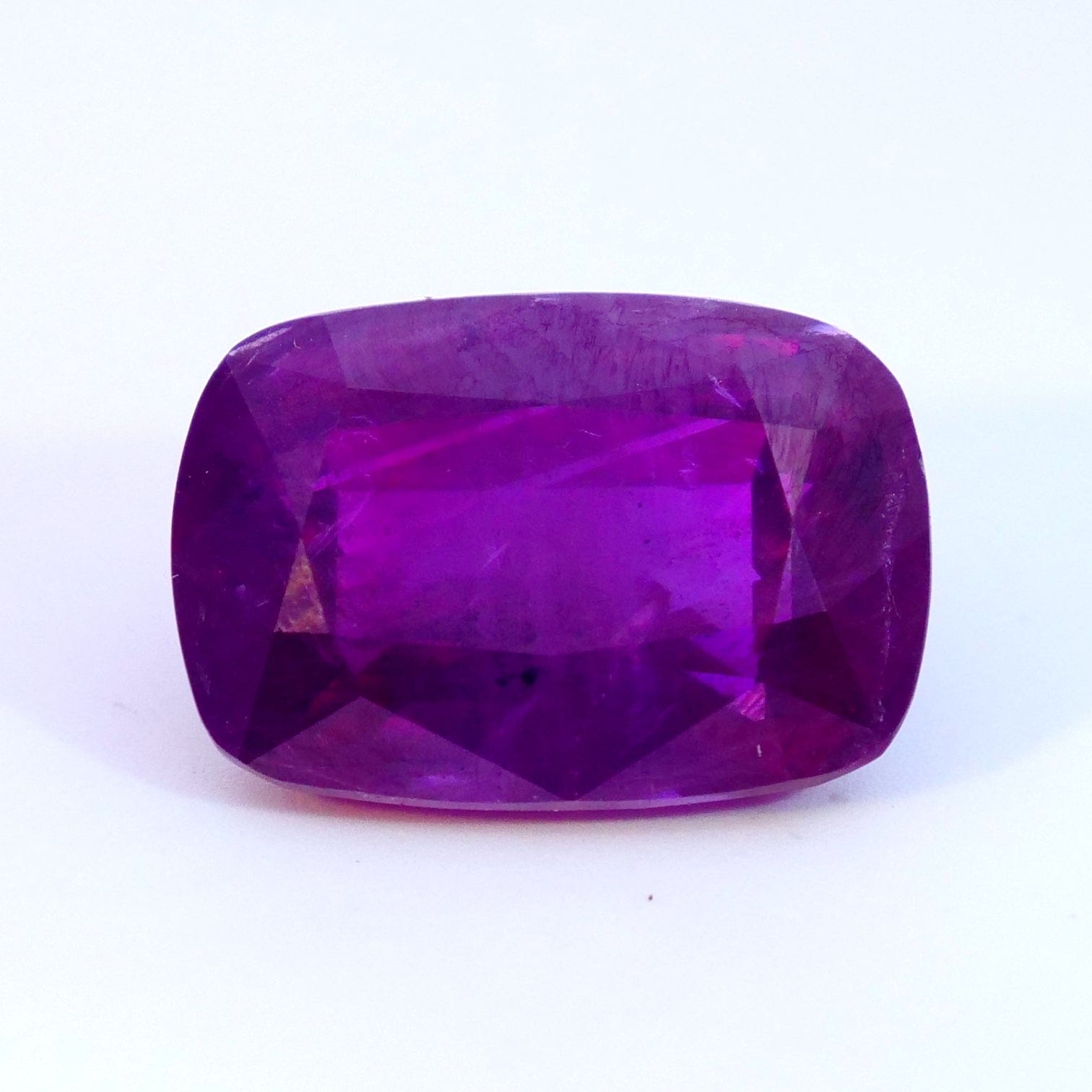 David Harry Jewels 7.72ct No heat Kashmir Purple Sapphire