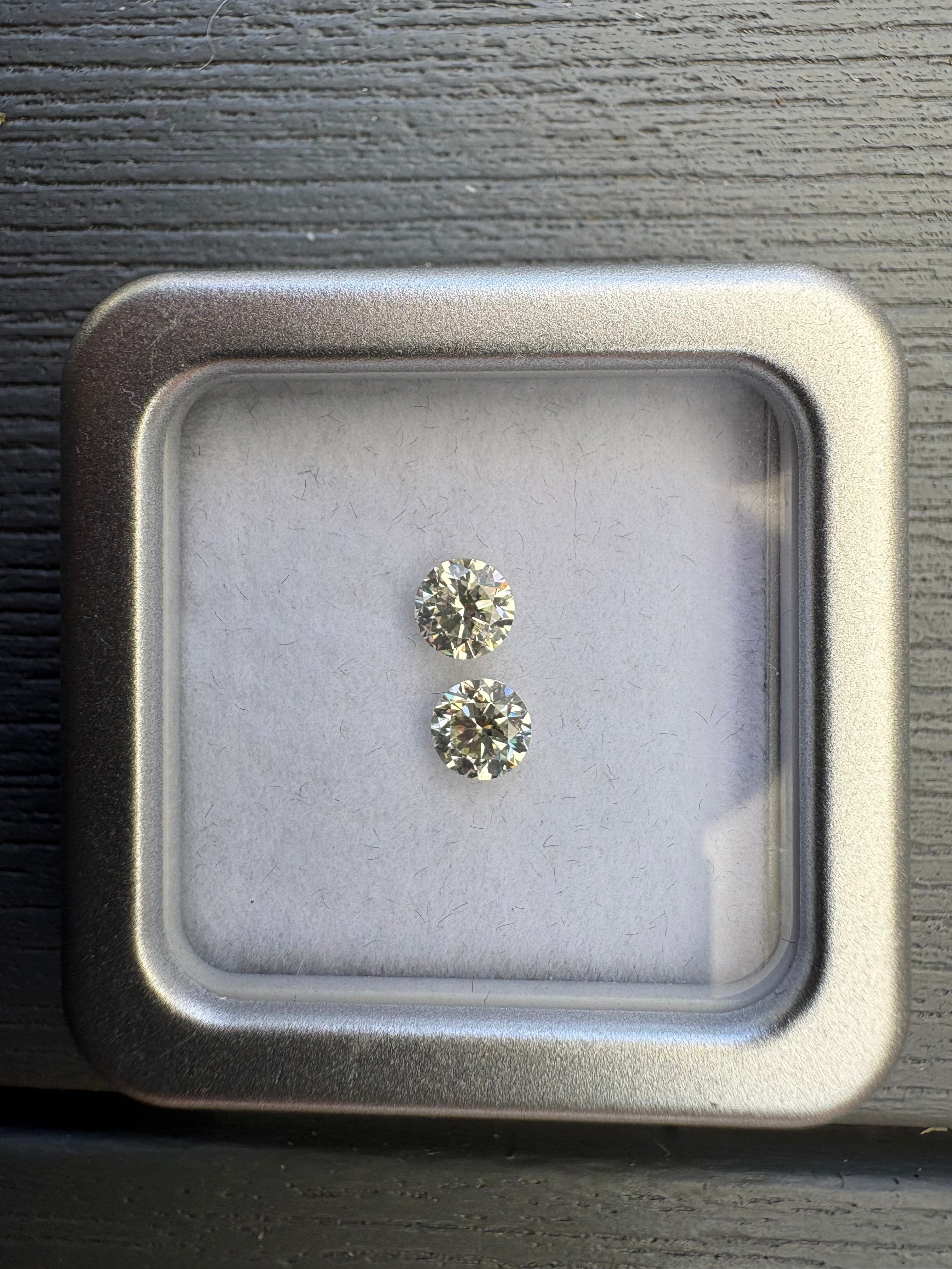 David Harry Jewels 0.94ct Ellendale Fancy Yellow Diamond Pair (4.9mm)