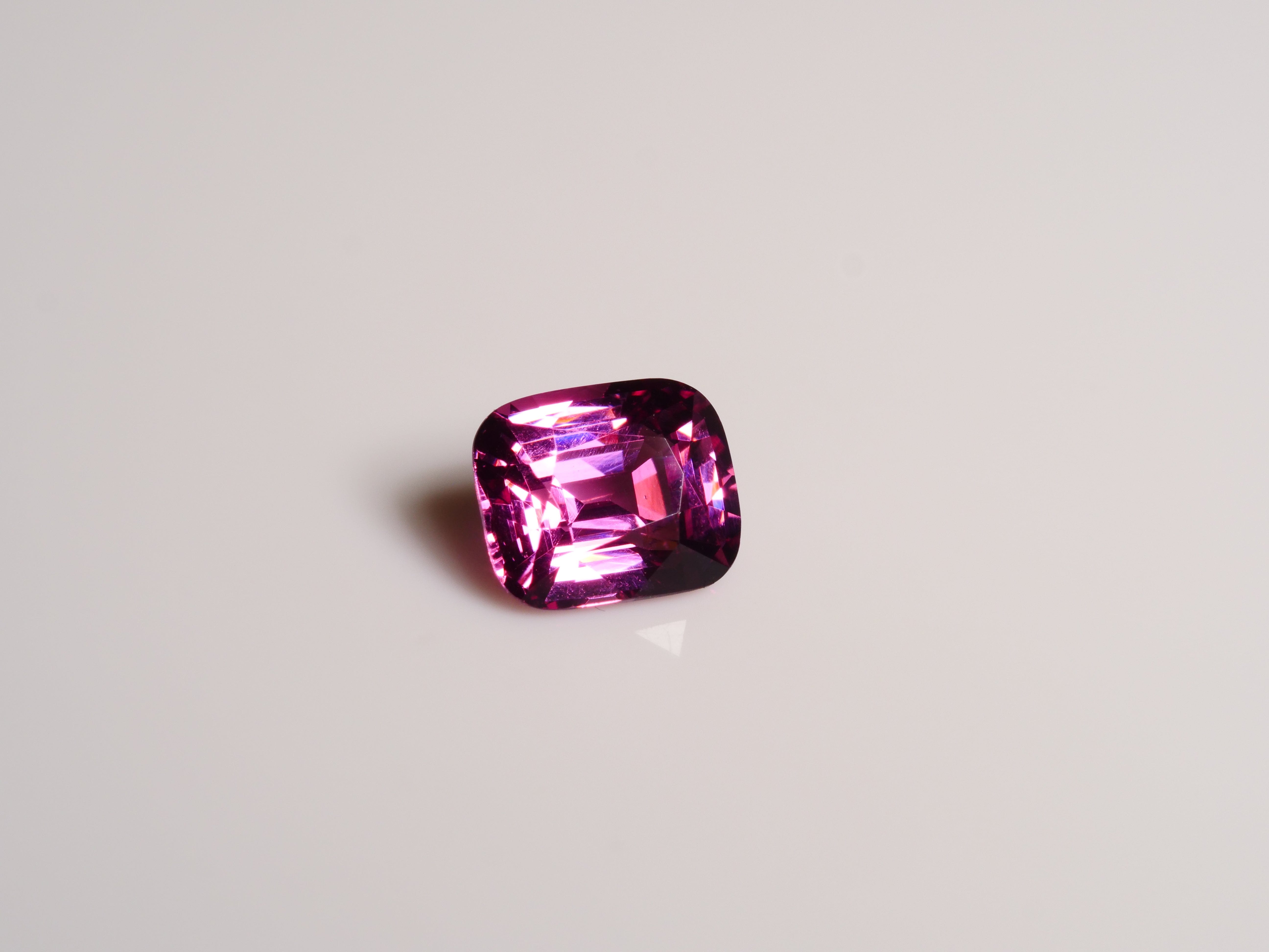 David Harry Jewels 1.10ct Kuh-I-Lal Pink Spinel