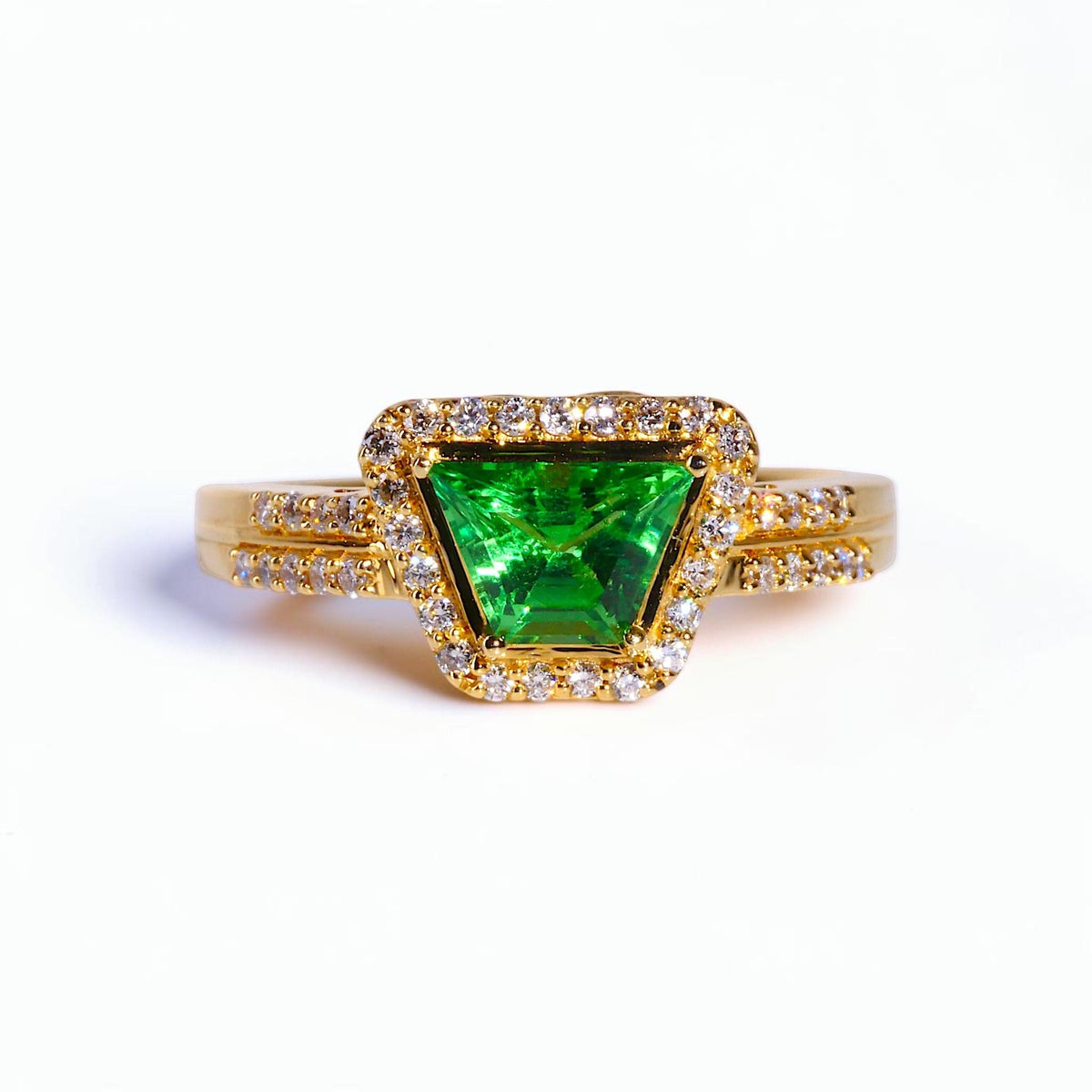 David Harry Jewels 0.95ct Tsavorite Garnet and Diamond Ring in 18ct Yellow Gold