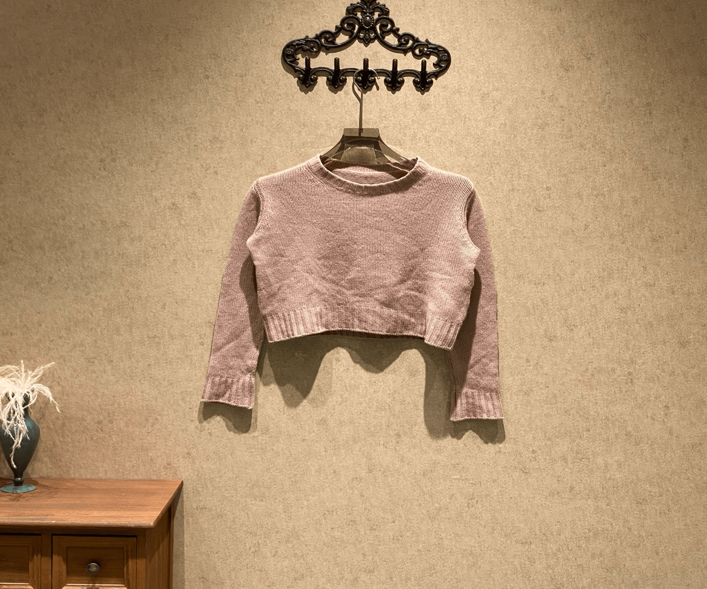 Dior Dior dusty rose cashmere sweater with the number 8 and letter logo / size 34 / 99% new, no label / 39625 SGC39625