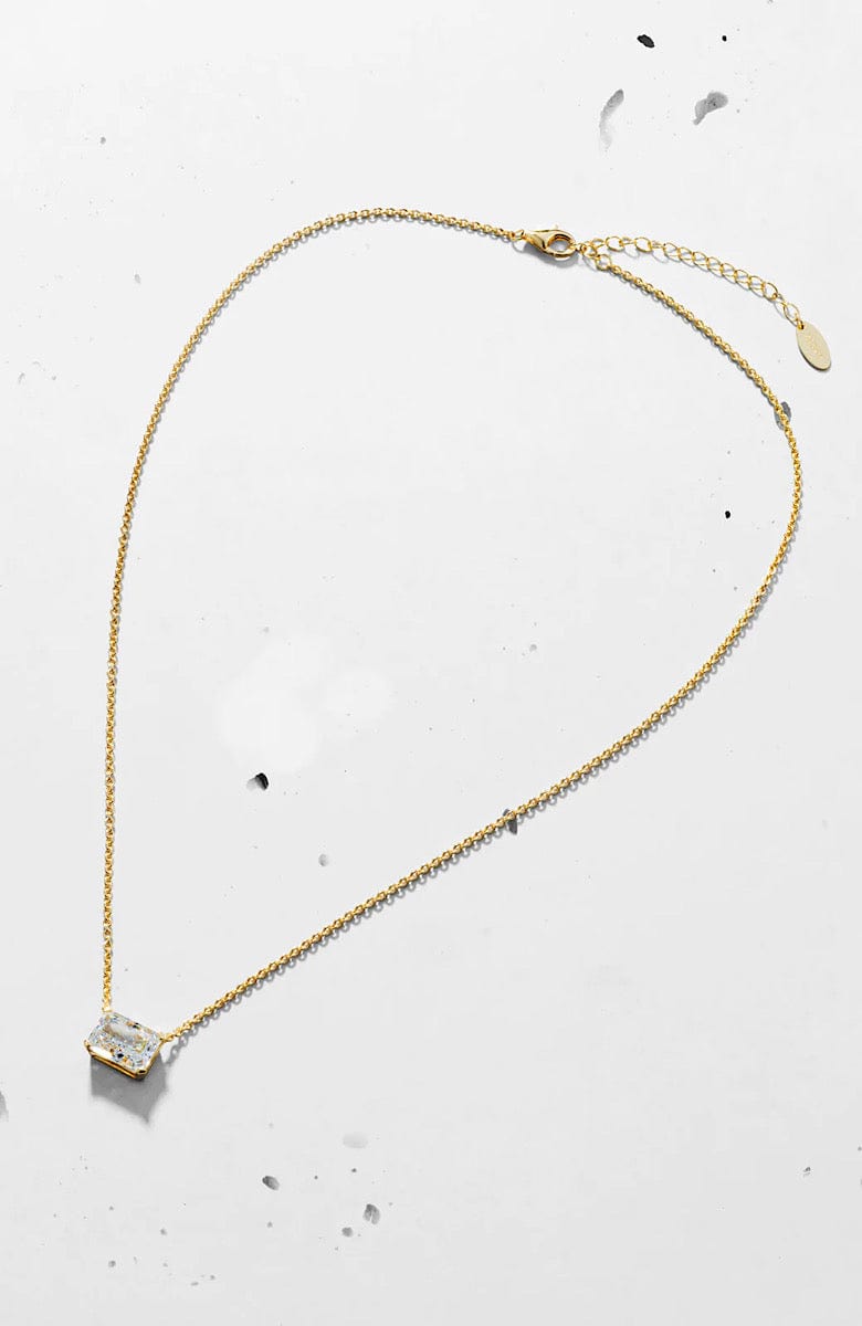 ESSENTIALS5IVE EAST WEST RADIANT PENDANT NECKLACE (العقد)