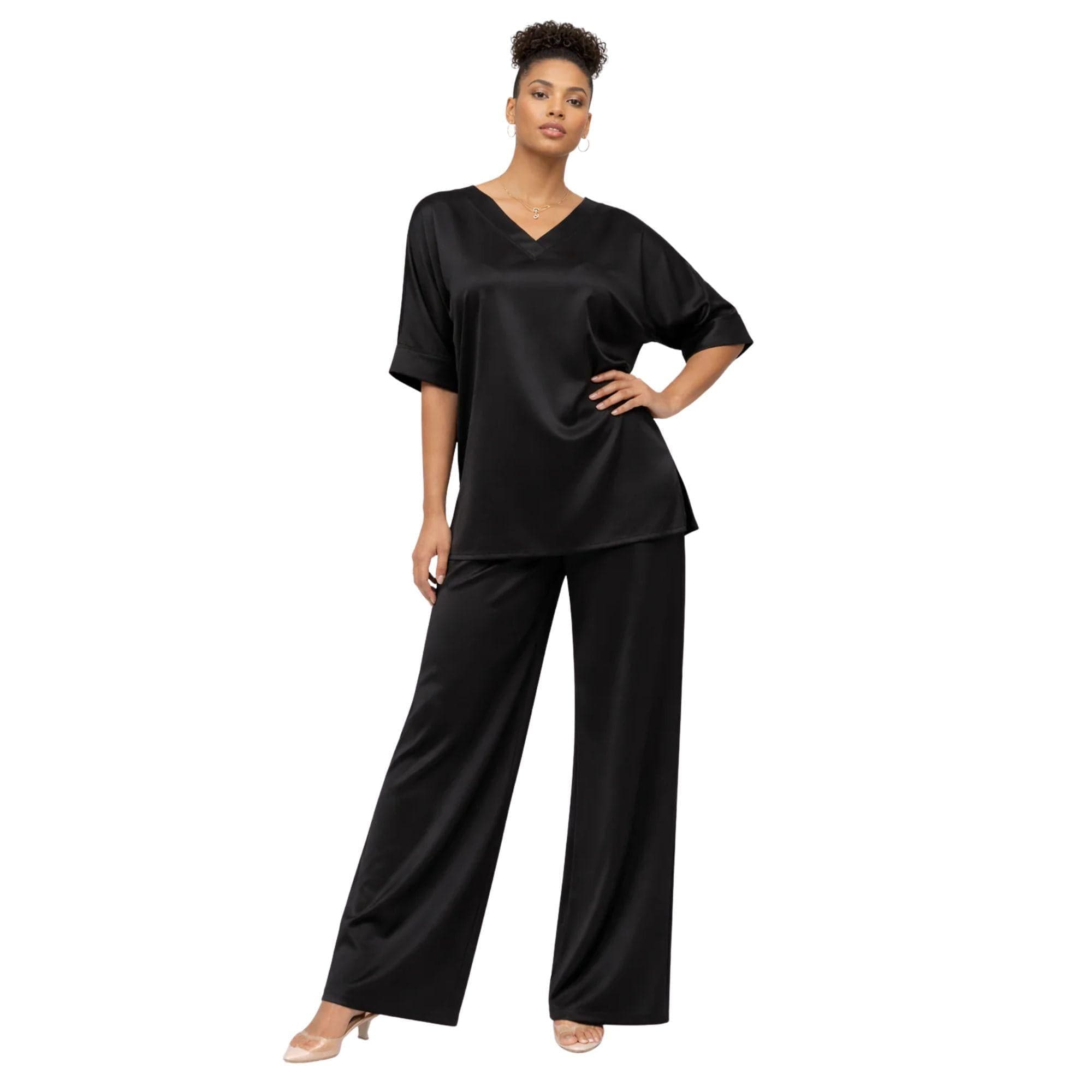 ESSENTIALS5IVE SOFTLINE V-NECK TOP (قميص) “ISOLDE”