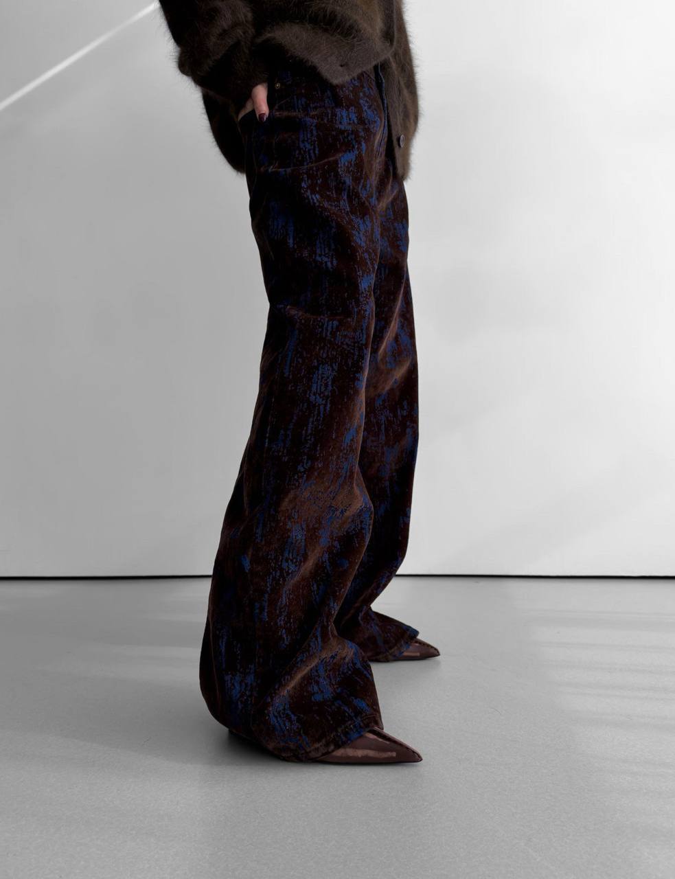 ESSENTIALS5IVE BRUSHED VELVET TROUSERS (بنطلون)