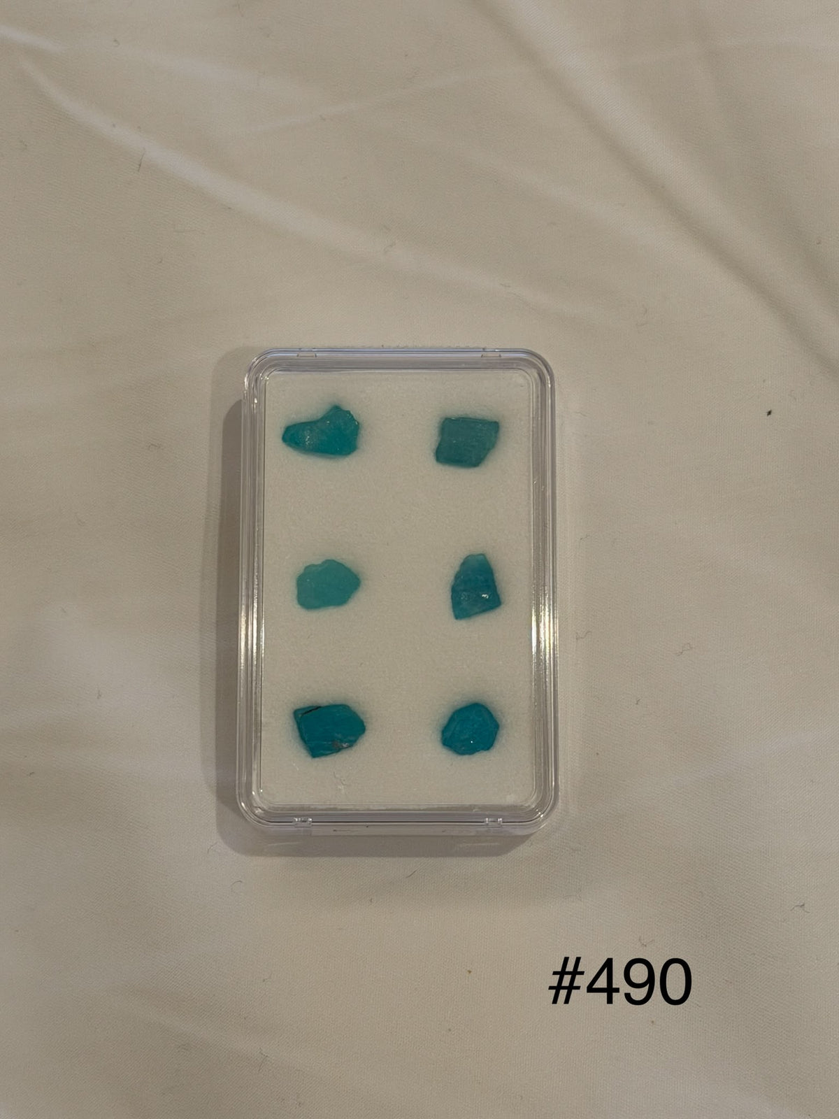 MULUNGU MINE ROUGH (9 BOXES) MEDIUM DXBCS6537