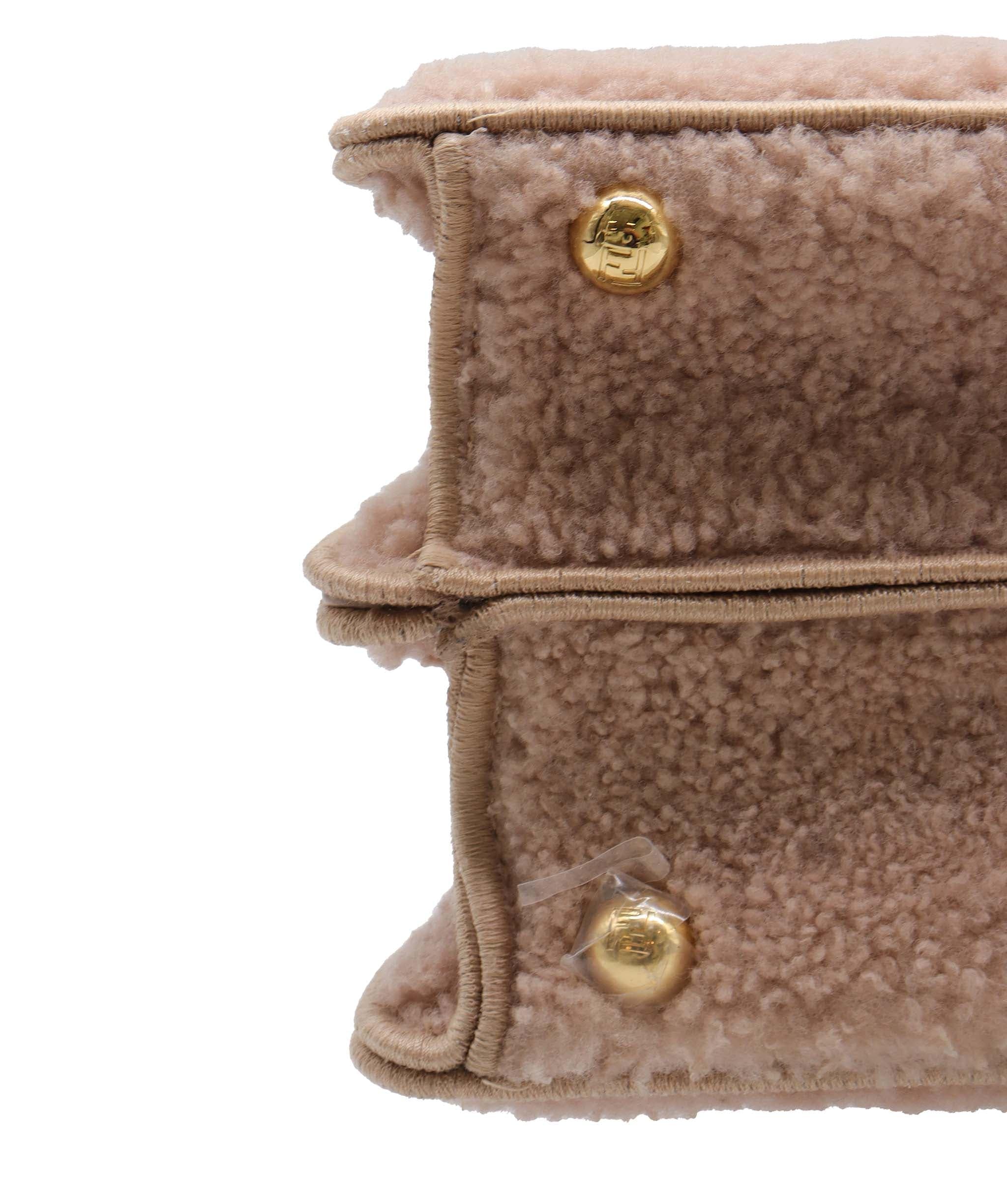 Fendi Fendi Nude Shearling Peekaboo Bag GHW  AGC2033