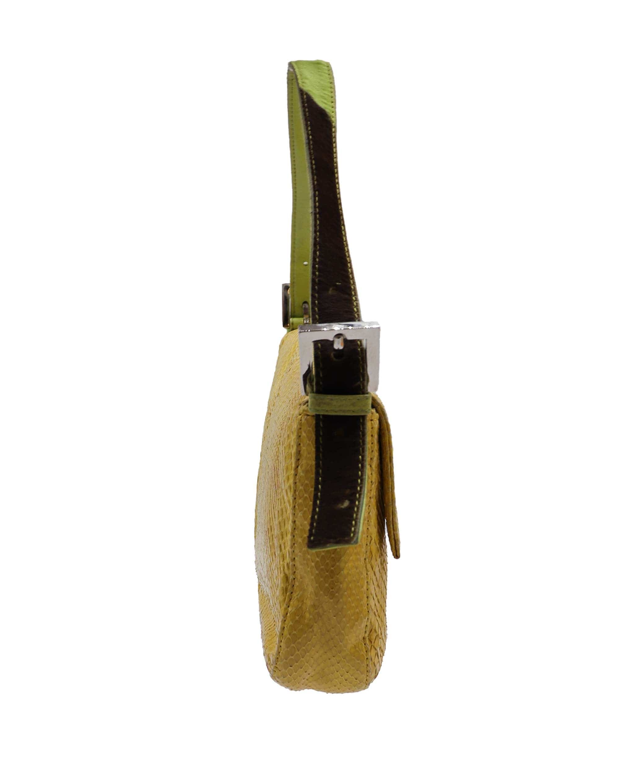 Fendi Fendi  Baguette Yellow and green strap DXBS1807