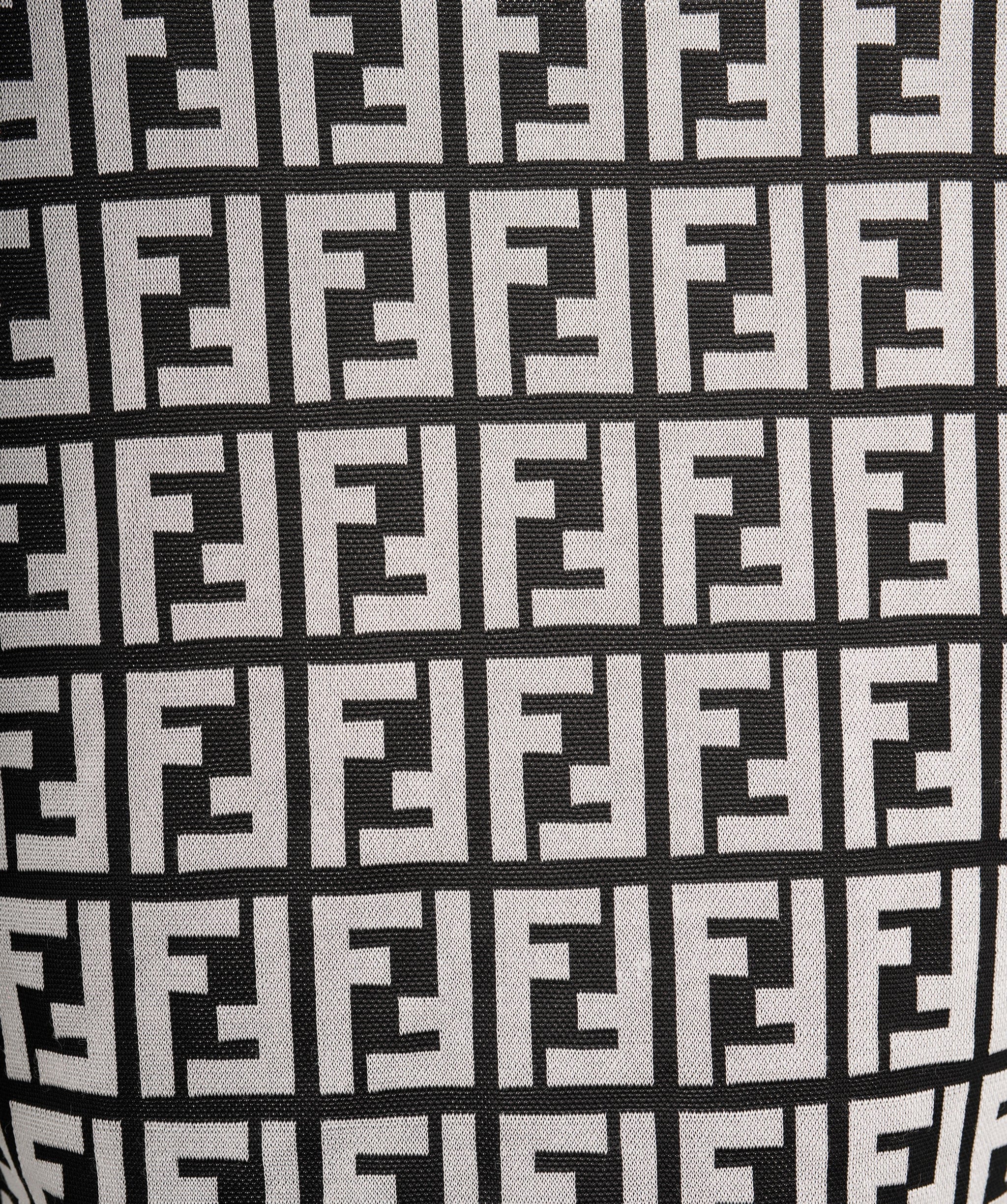 Fendi Fendi FF Vintage Black and White Crewneck Top  ALC3543