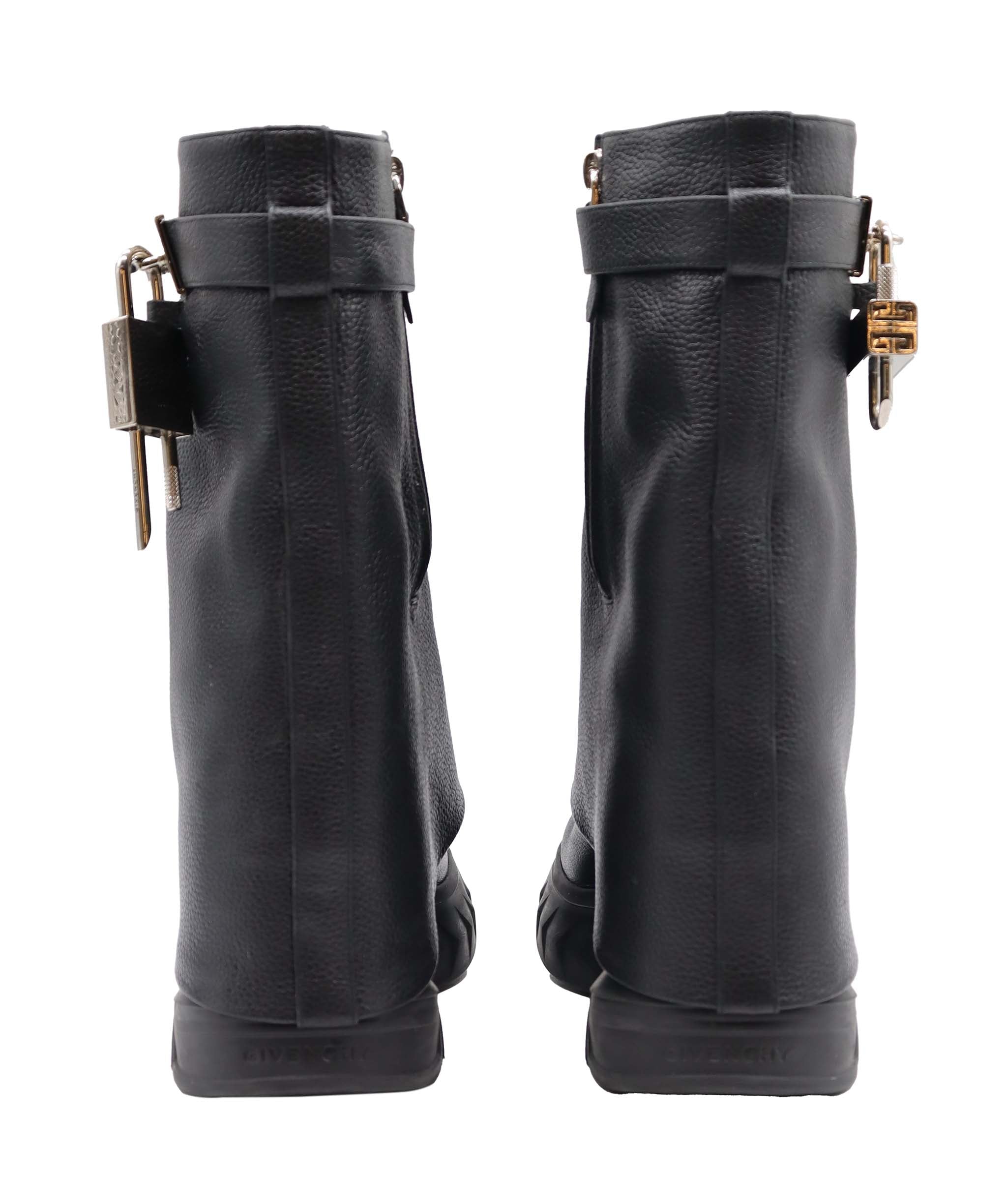 Givenchy Givenchy Grained Leather Shark Ankle Boots  ASC6862