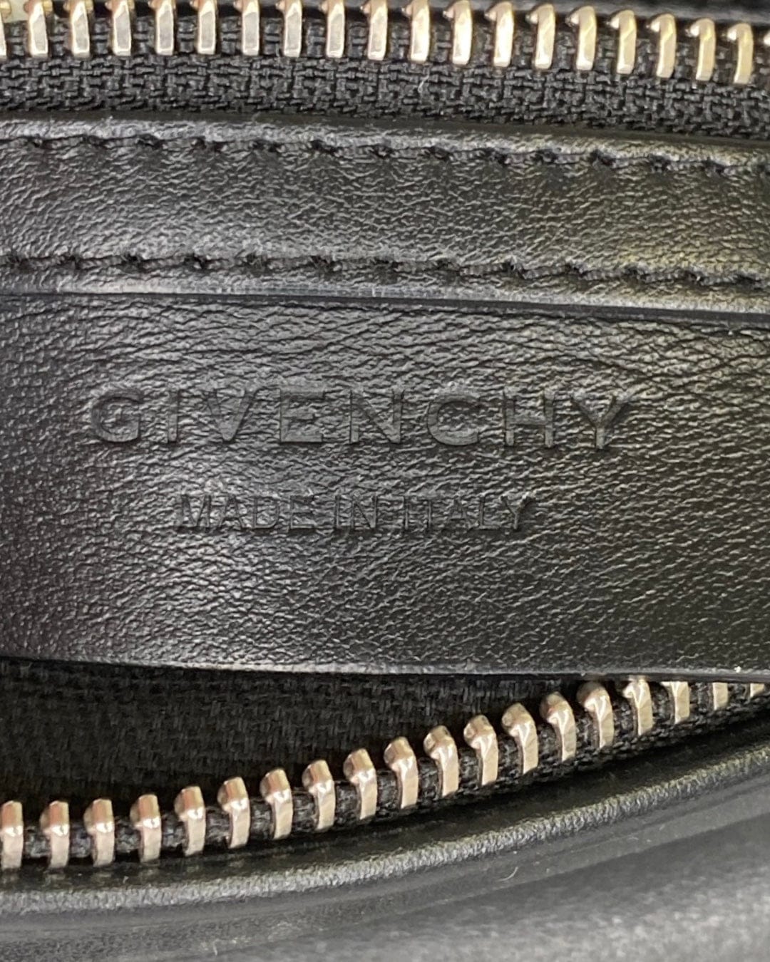 Givenchy Givenchy Medium Pandora Bag