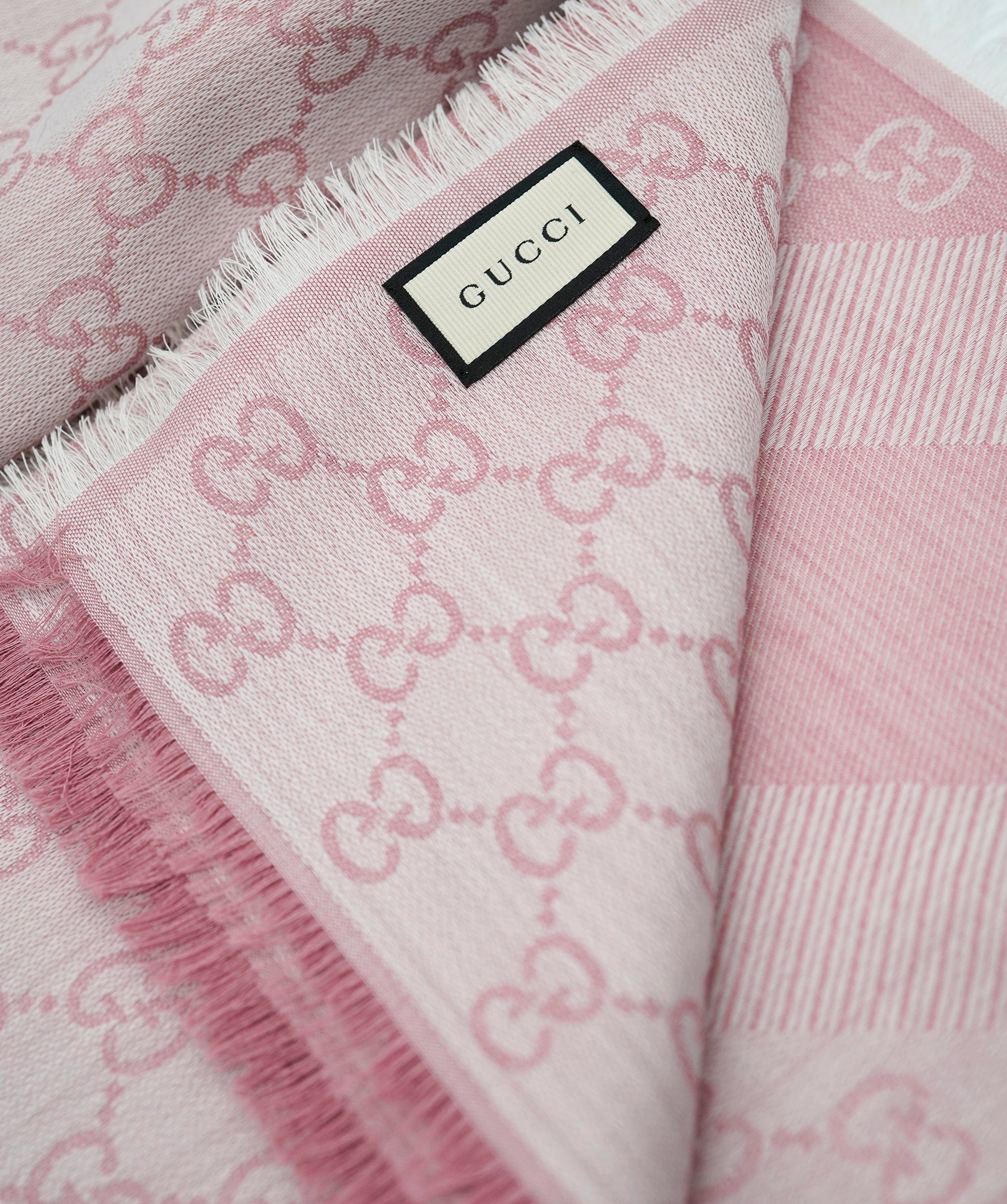 Gucci Gucci Pink 140 x 140 Scarf AVL1504