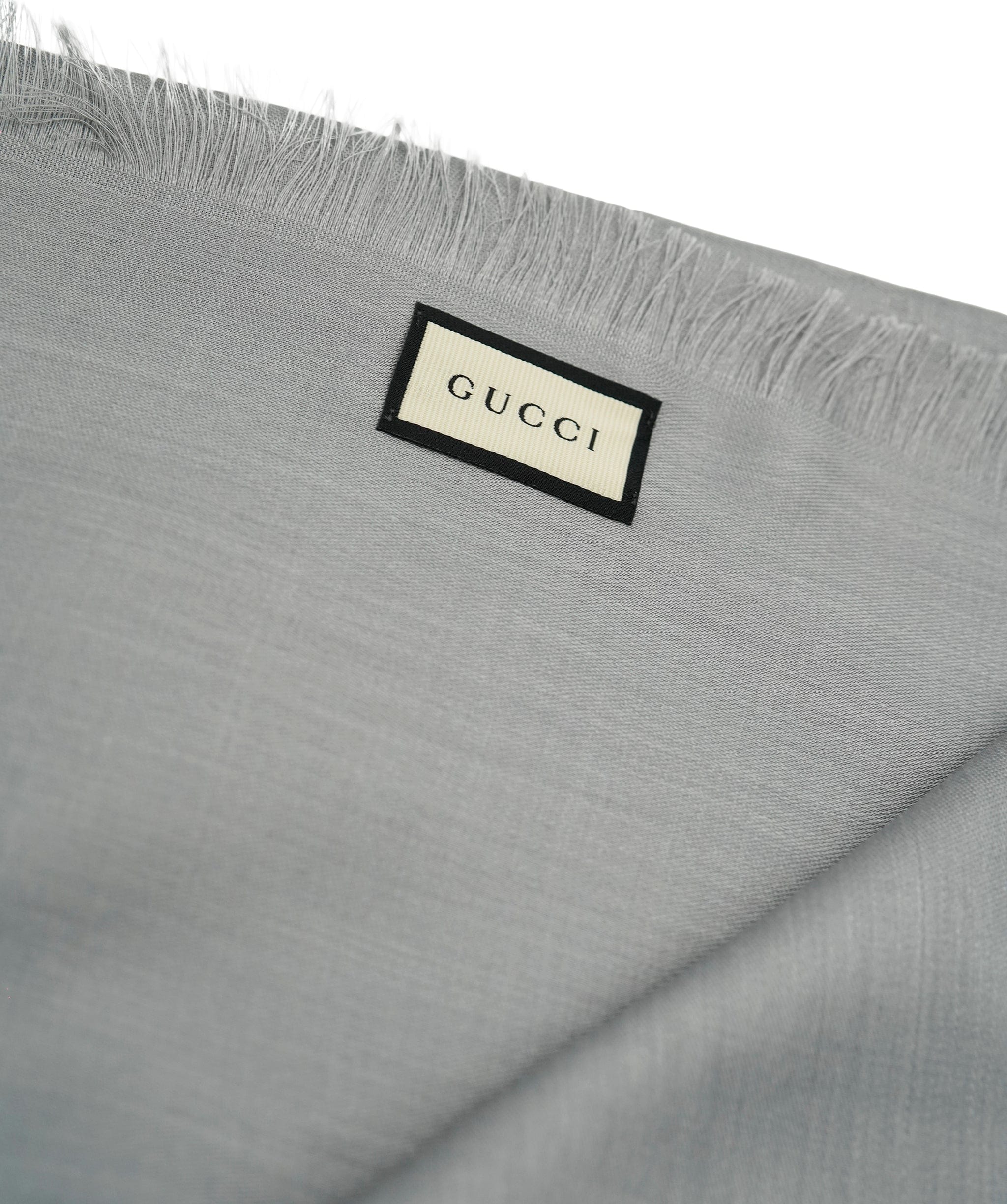 Gucci Gucci 135 x 135 Grey Silk Scarf AVL1350