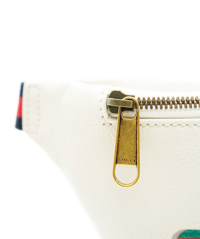 Gucci fanny pack discount white