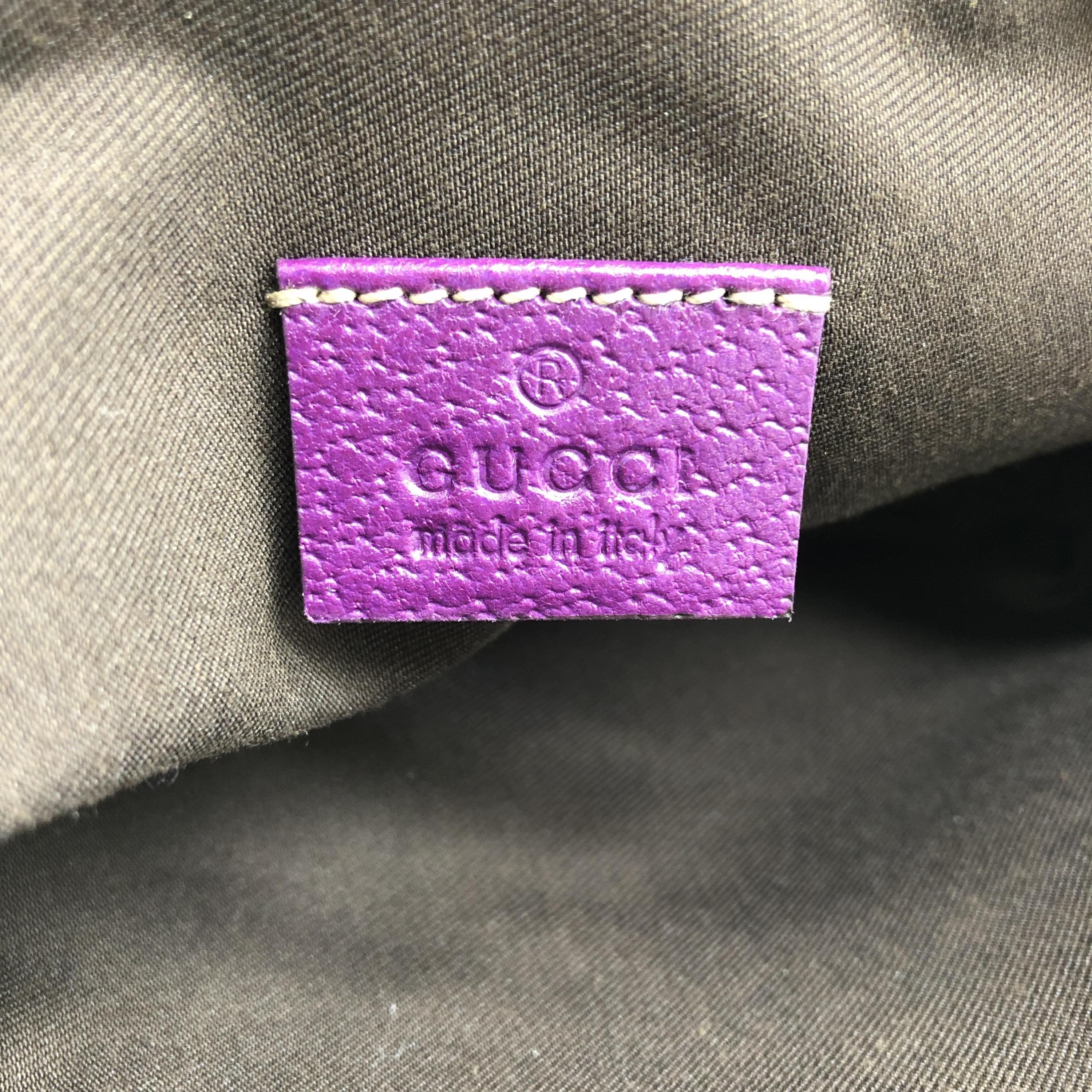 Gucci Gucci GG Canvsa Beige Handbag With Purple Accents ALC3192